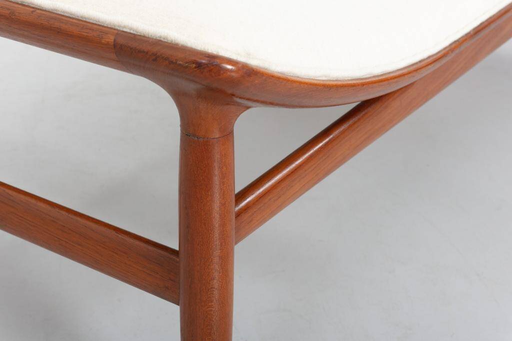 Rare Scandinavian daybed by Kurt Østervig, model 311, in teak, circa 1960.