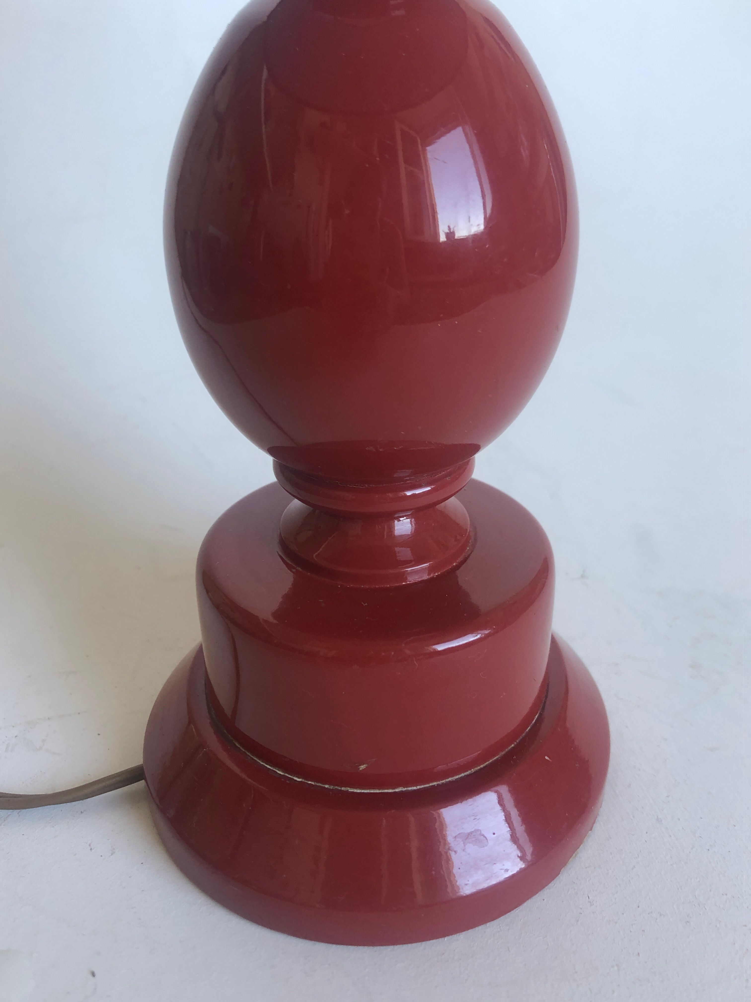 Toured wooden lamp