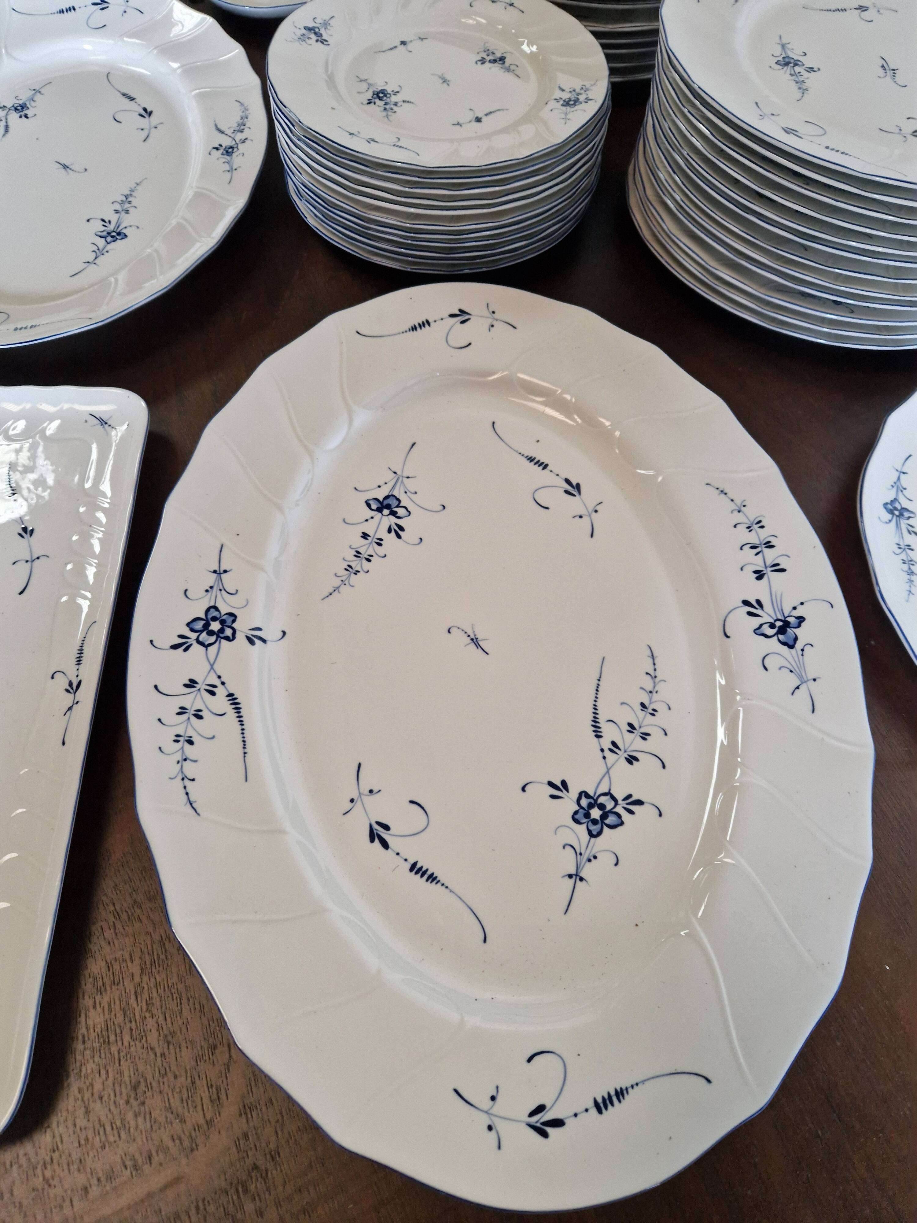 Villeroy and Boch service 61 pieces Old Luxembourg model