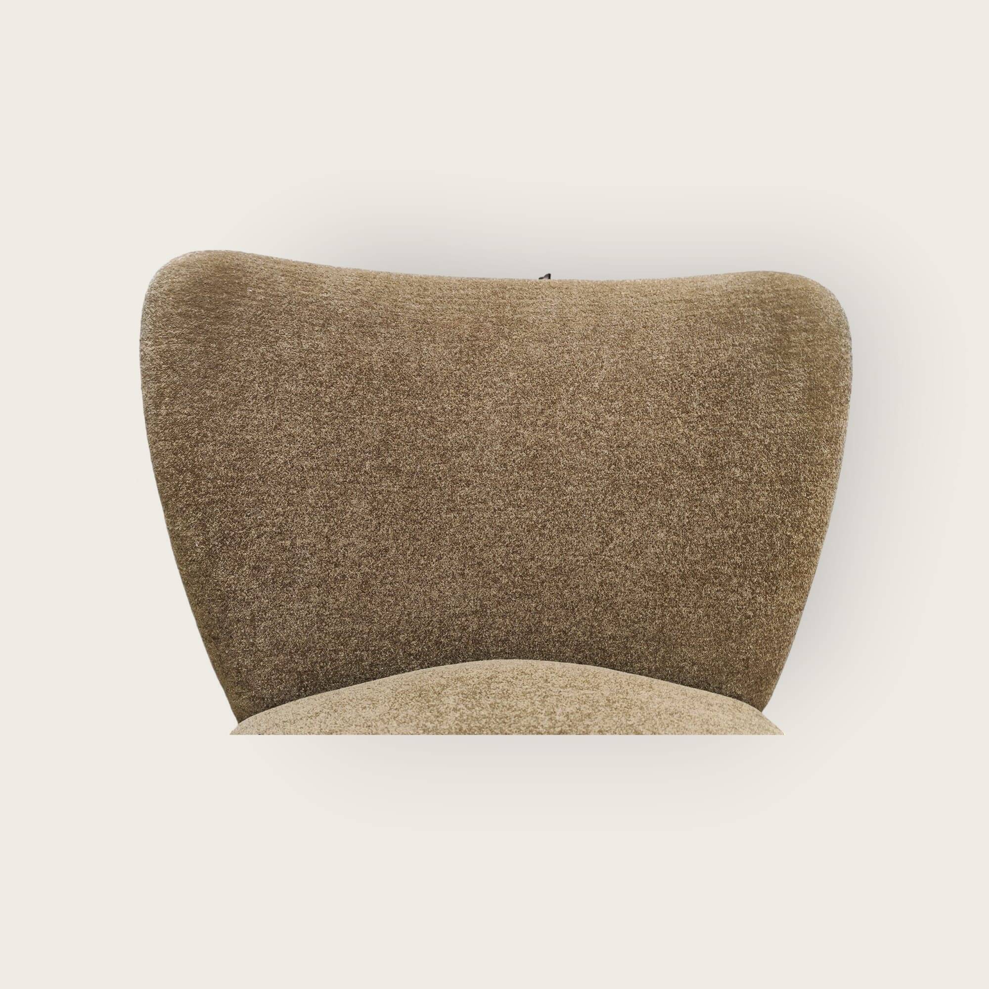 Deux fauteuils cocktail du milieu du siècle