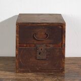 Small antique Japanese tansu – Meiji/Taishō period (circa 1880–1920)