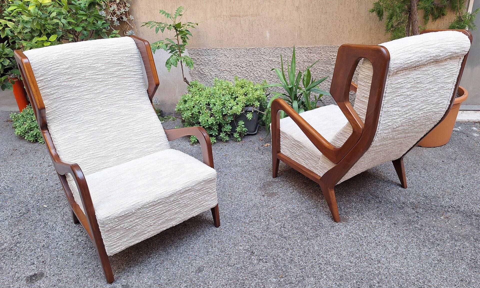 Armchairs Wooden Ears Model in White Boucle by Gio Ponti for Manifattura Artigianale Italiana, 1990s, Set of 2