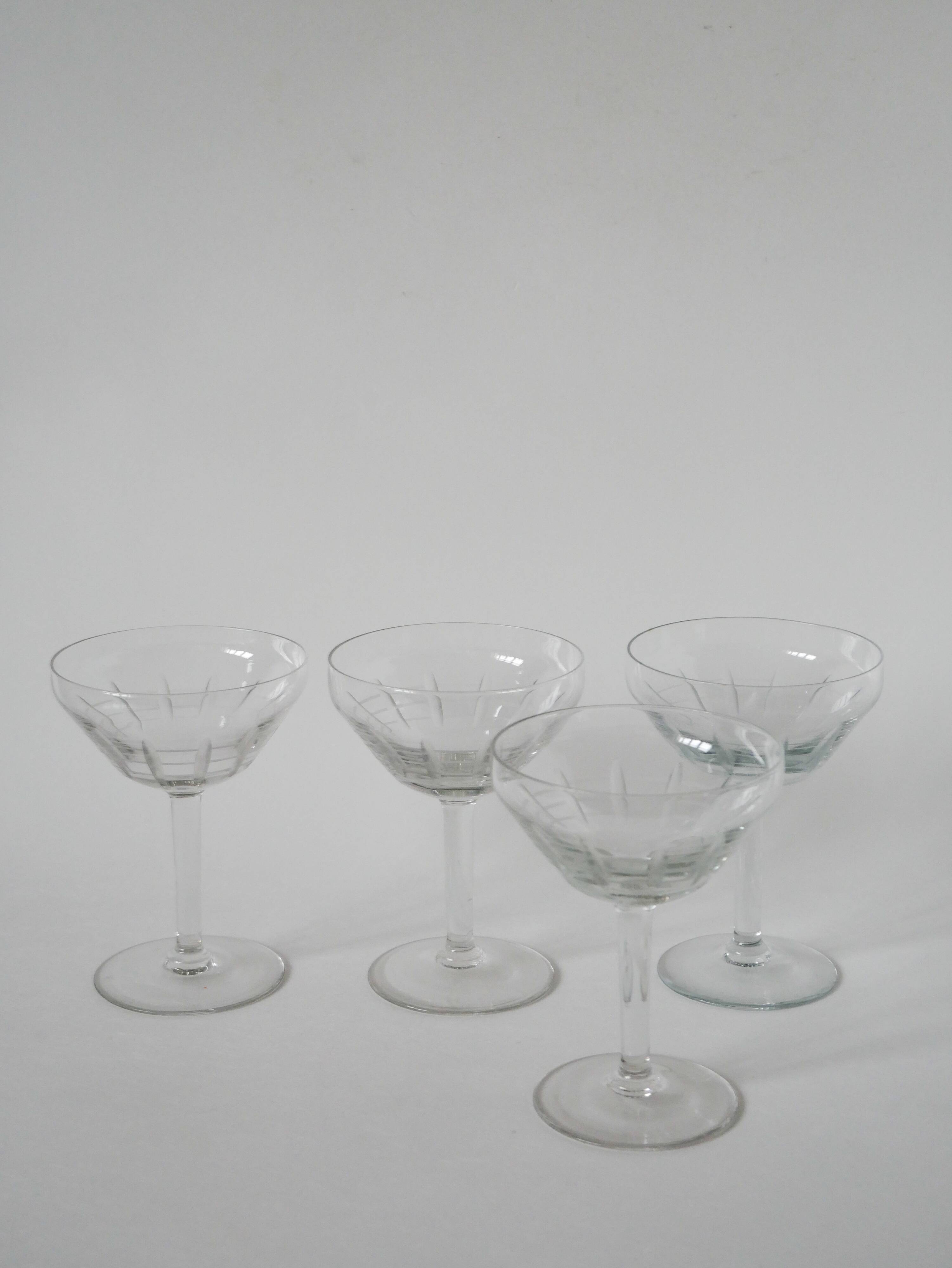 Set of 4 large champagne glasses in engraved crystal, 1930