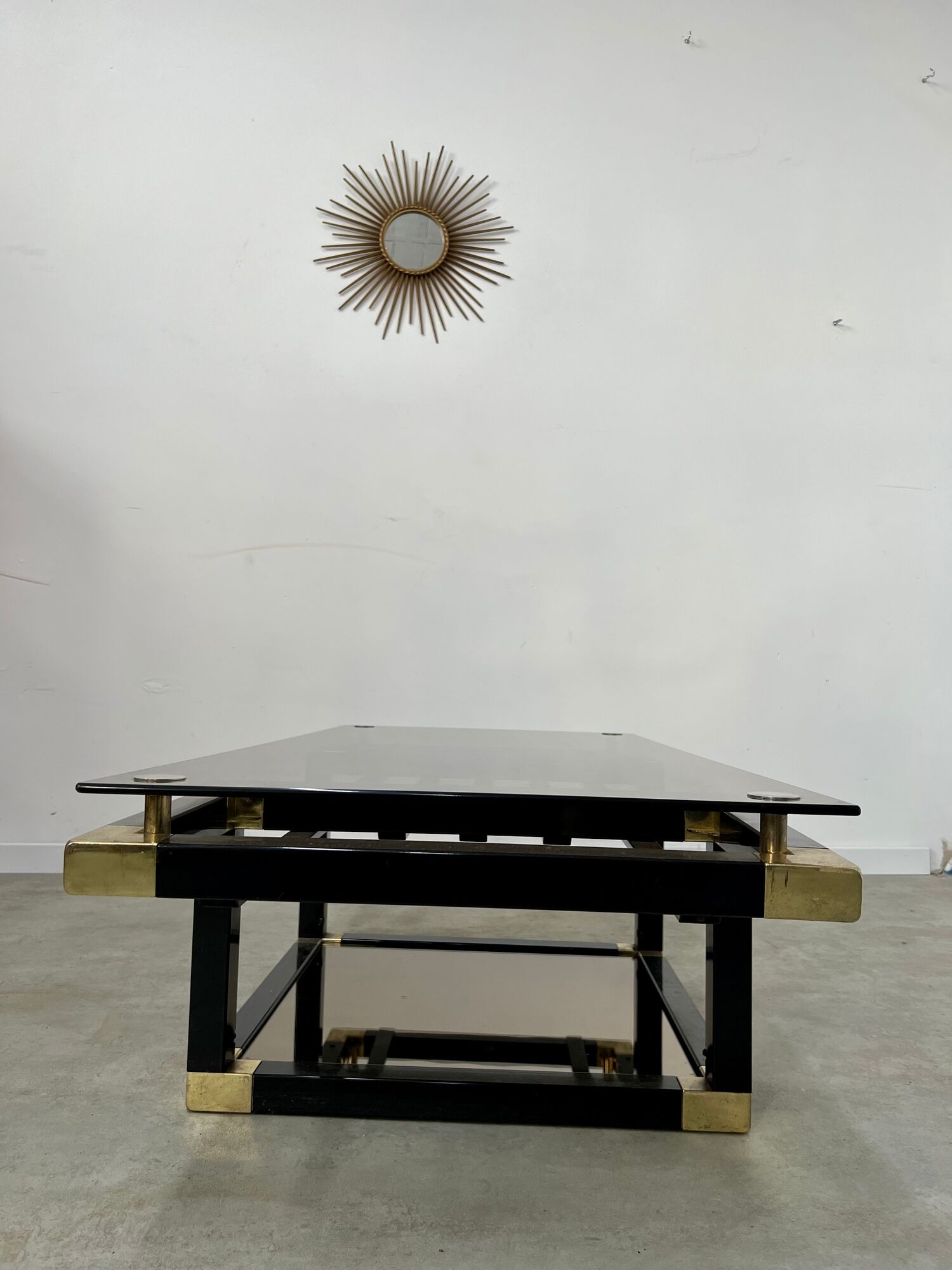 Coffee table in black and gold metal, smoked glass 70 years Romeo Rega vintage