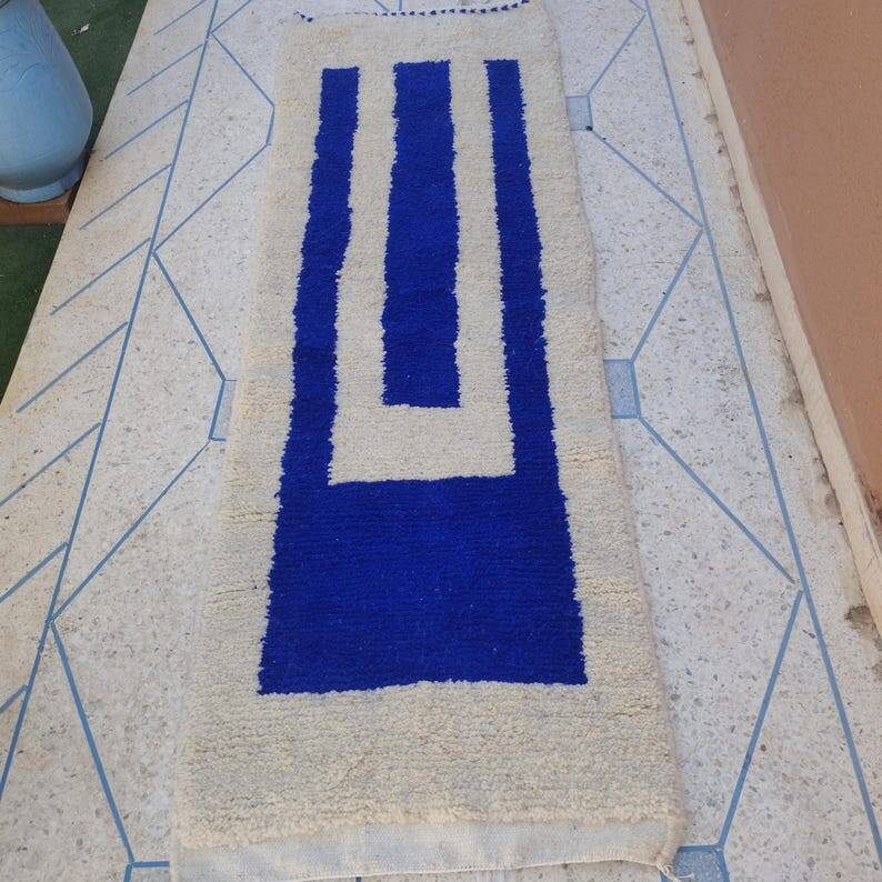 Handmade runner rug 300cm x 75cm