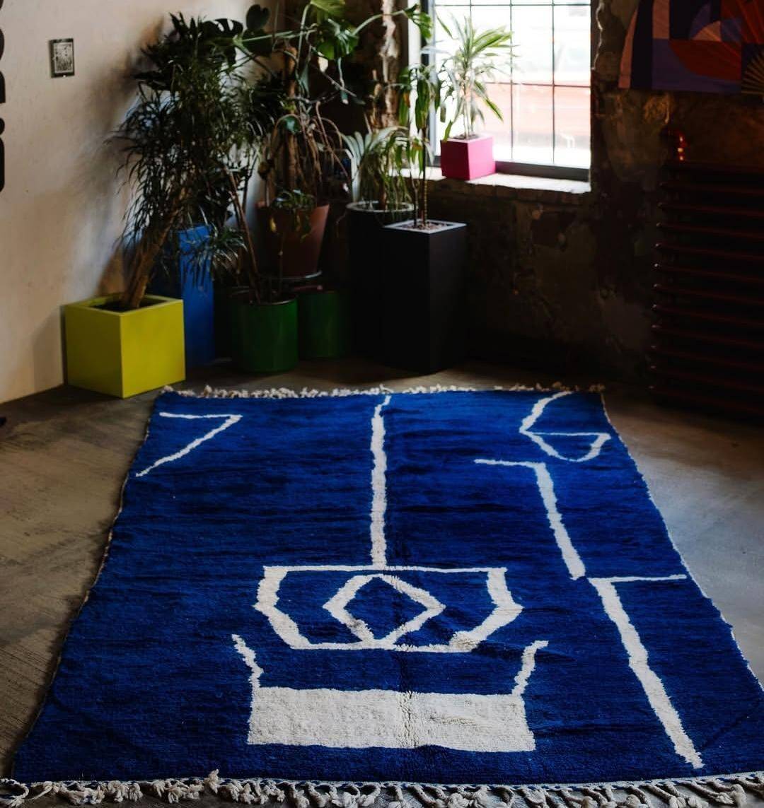 Traditional handmade carpet 250cm x 150cm Moroccan