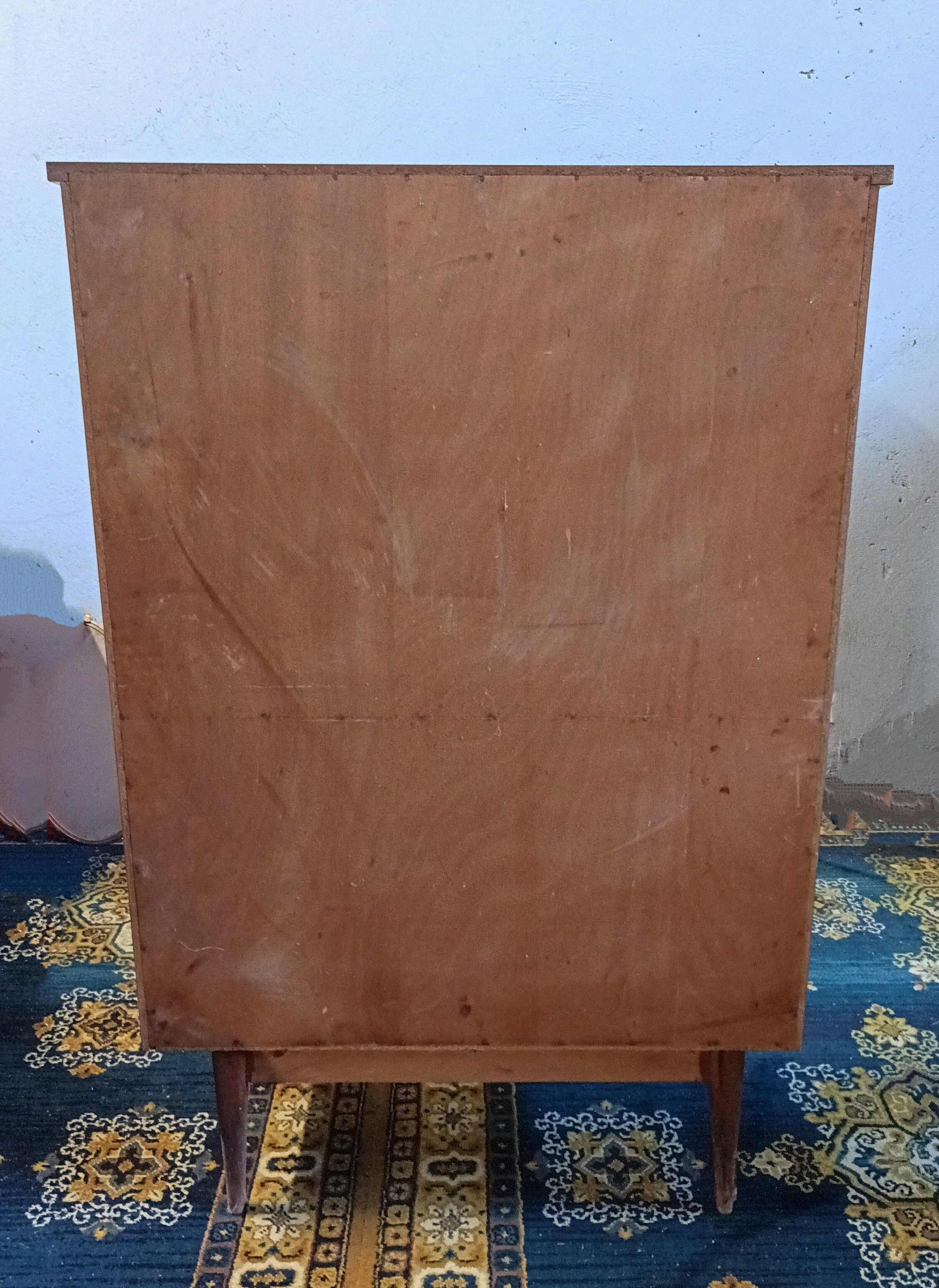 Vintage display cabinet in mahogany veneer