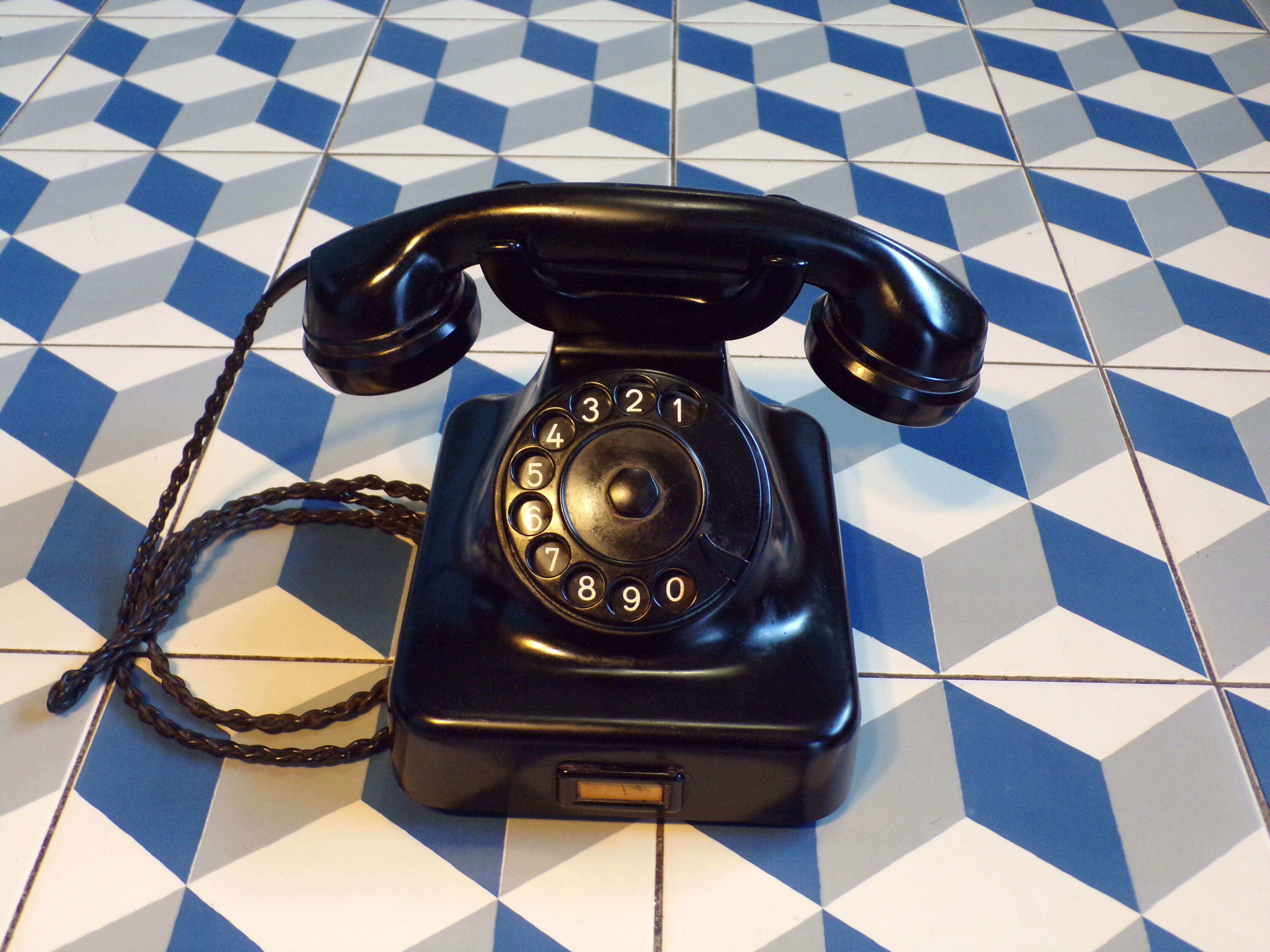 Siemens W38 1930 Bakelite Phone