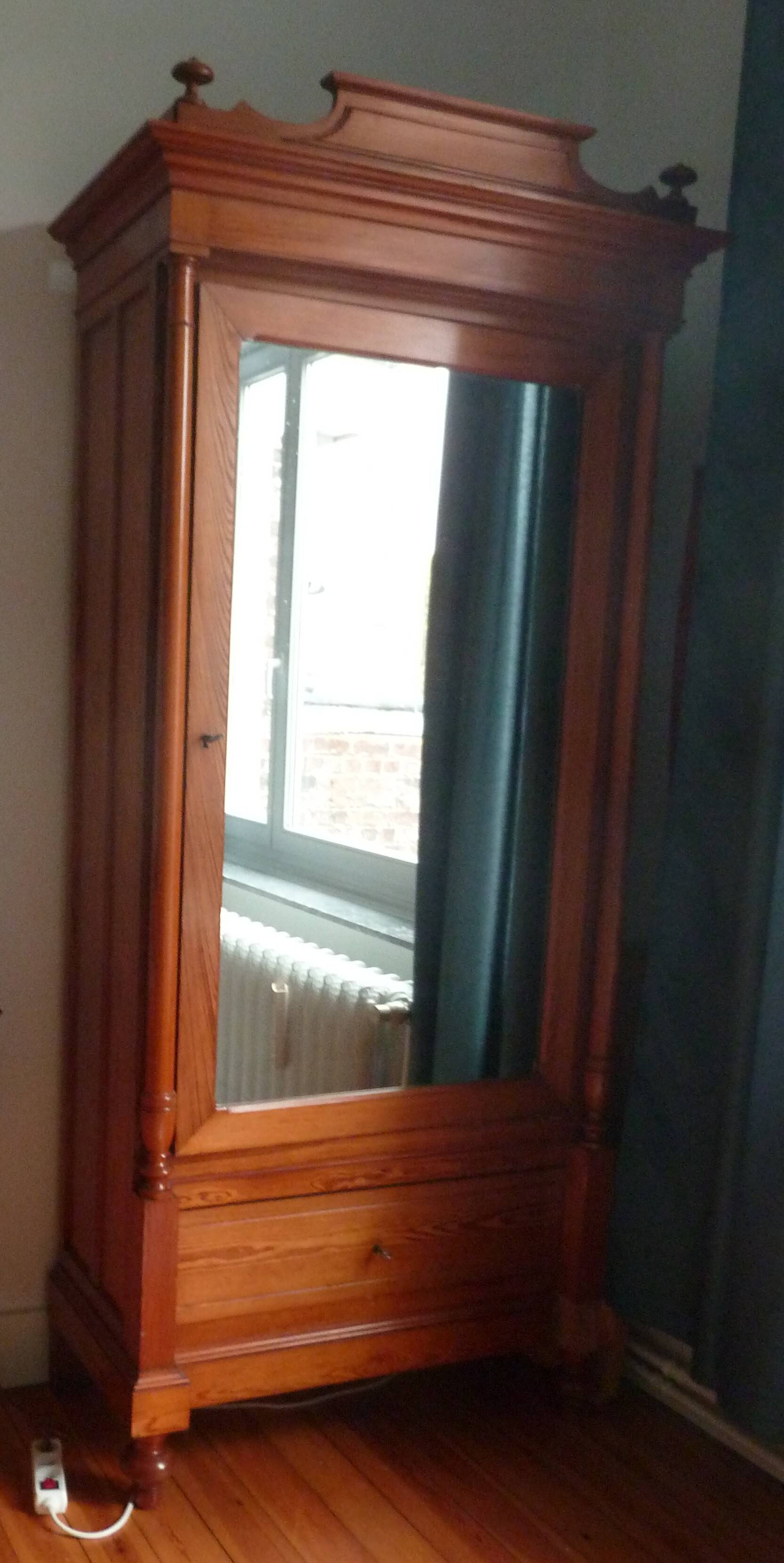 Single-door pitch pine wardrobe