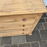 Parisian chest of drawers