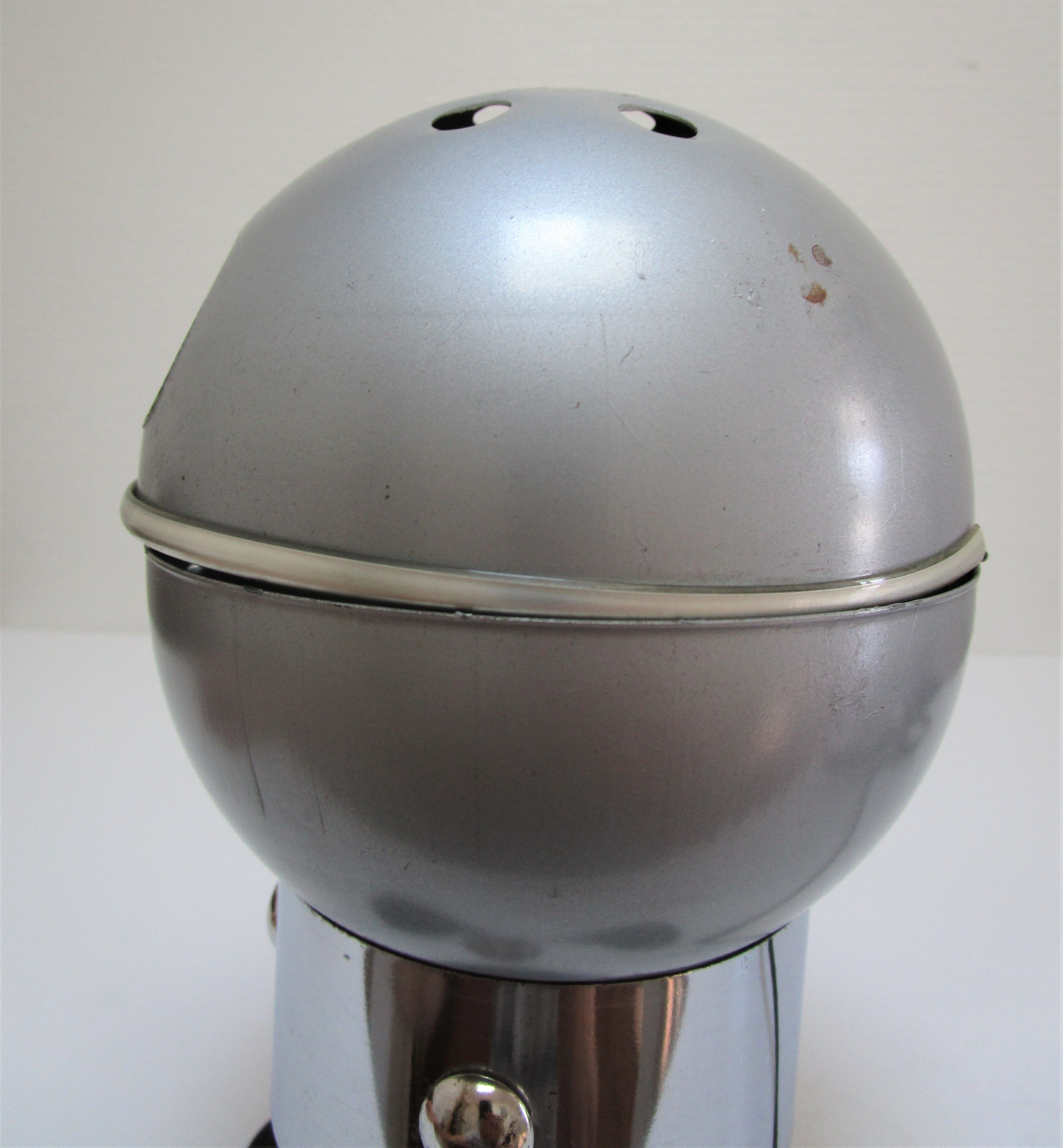 Robot lamp by satco space age 70s