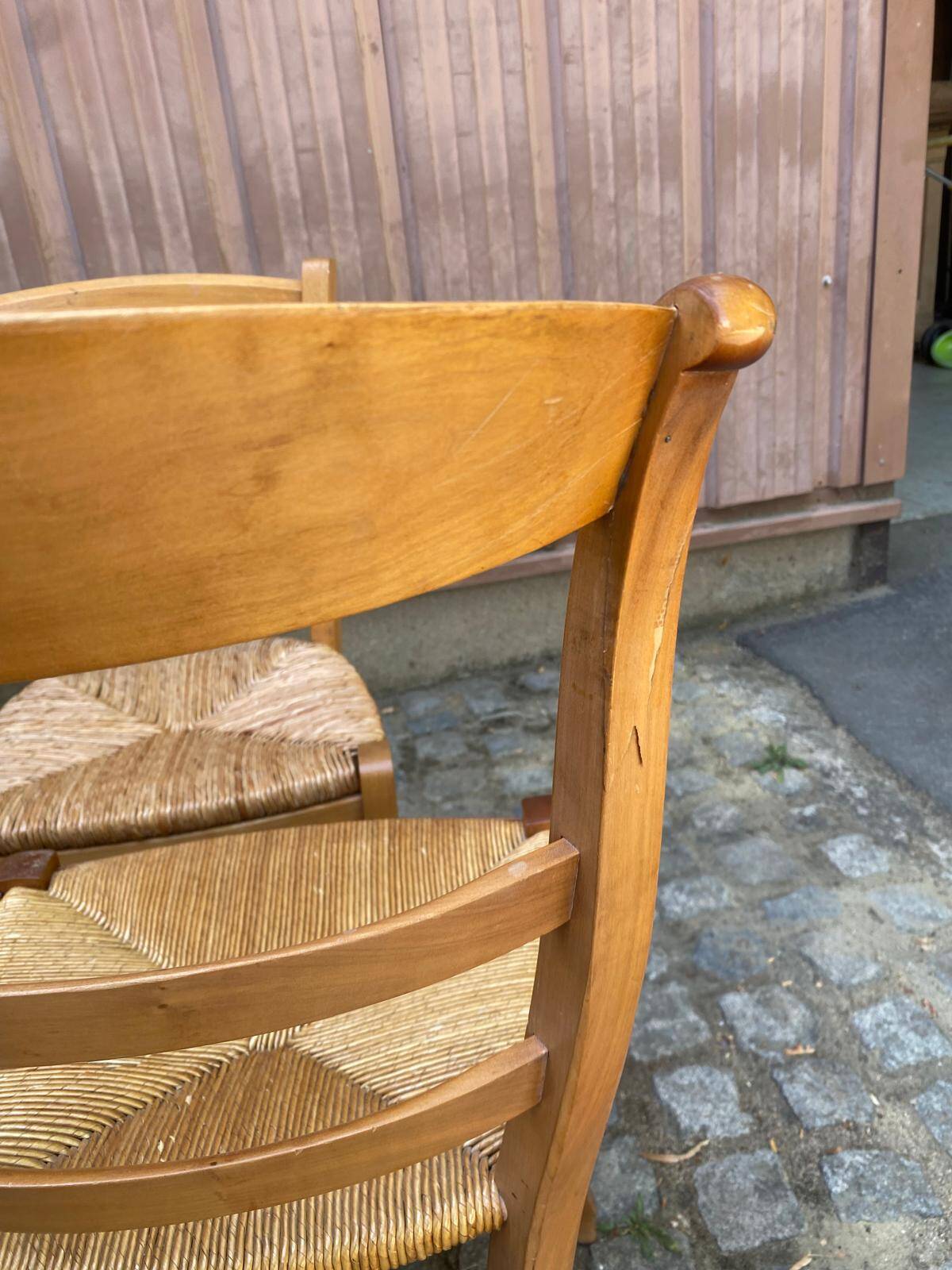 4 chaises de cuisine en bois massif paillées