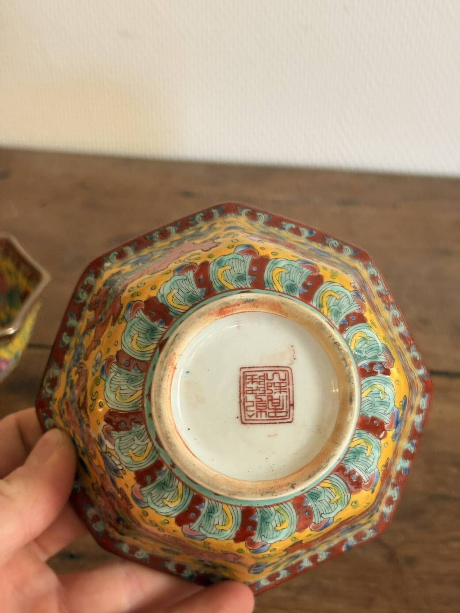 Porcelain Bowls Yellow Family Wancai Chinese Lions Shi Mun Shou Jingdezhen