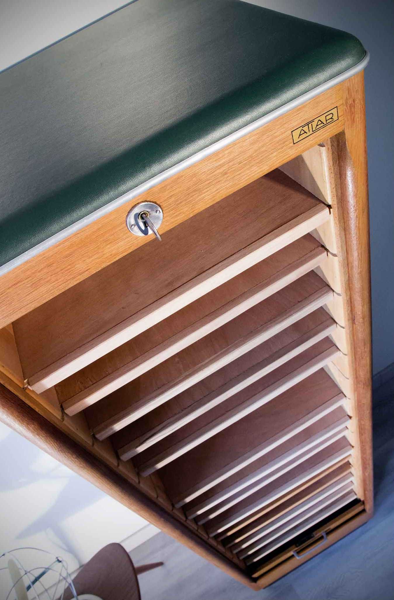 Nice burwood atlar curtain binder