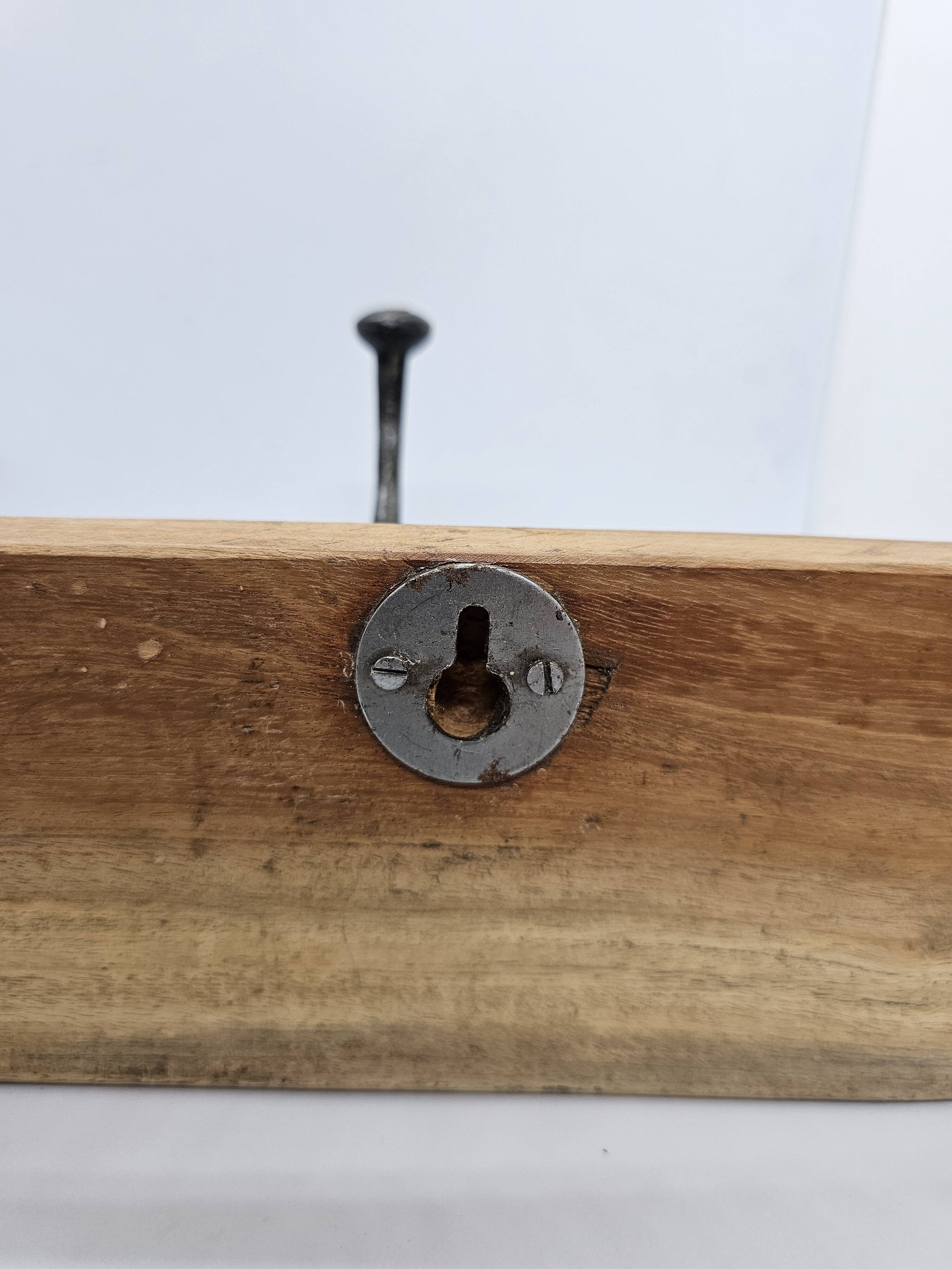 Solid teak coat hook with 2 double cast iron hooks