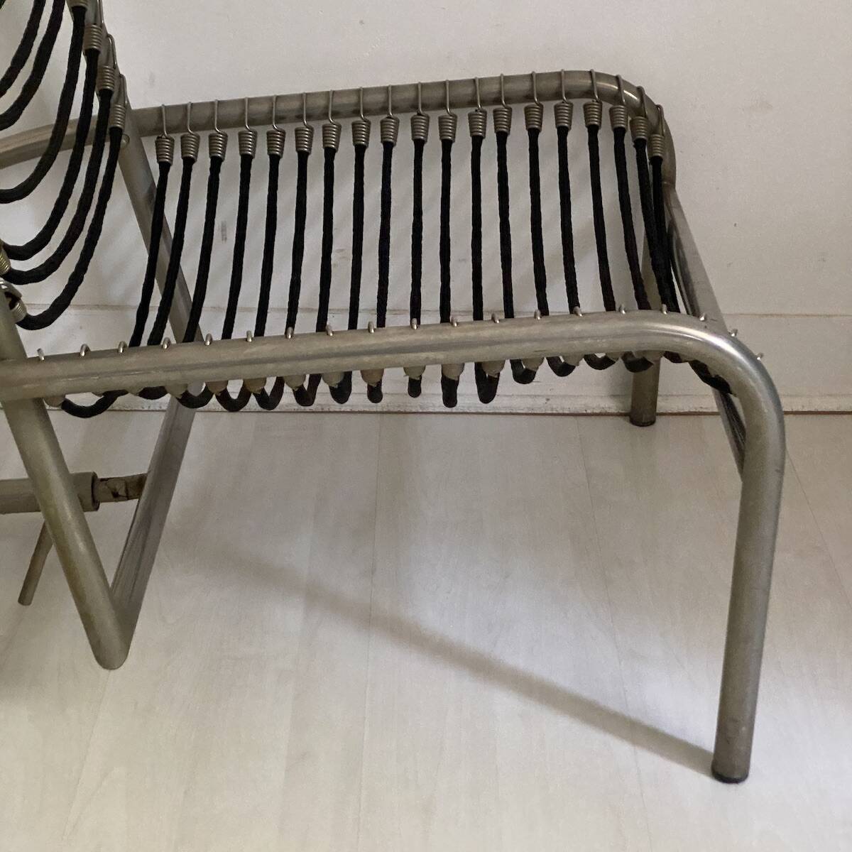 "Bungee" Chaise Longue Design René Herbst for Ecart International