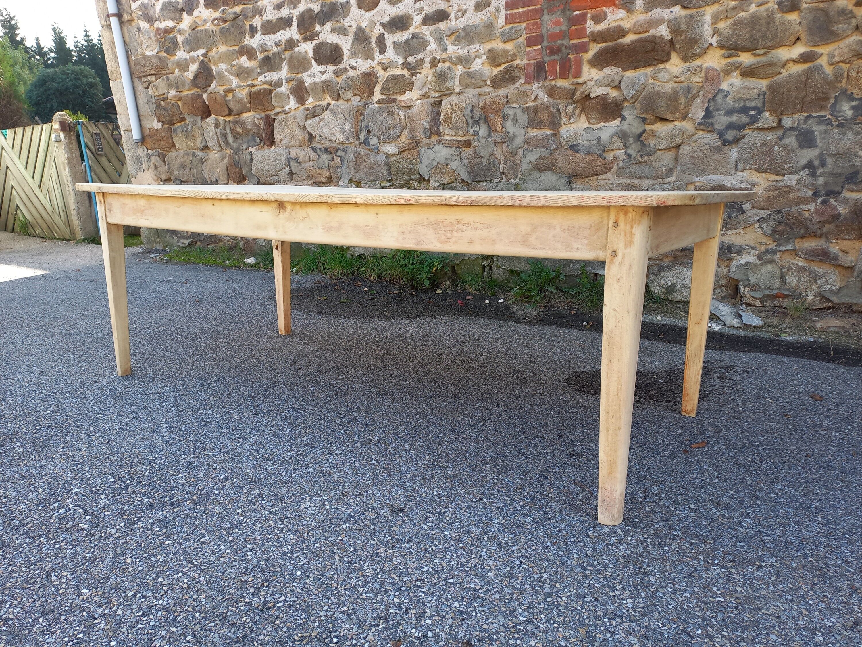Farmhouse table