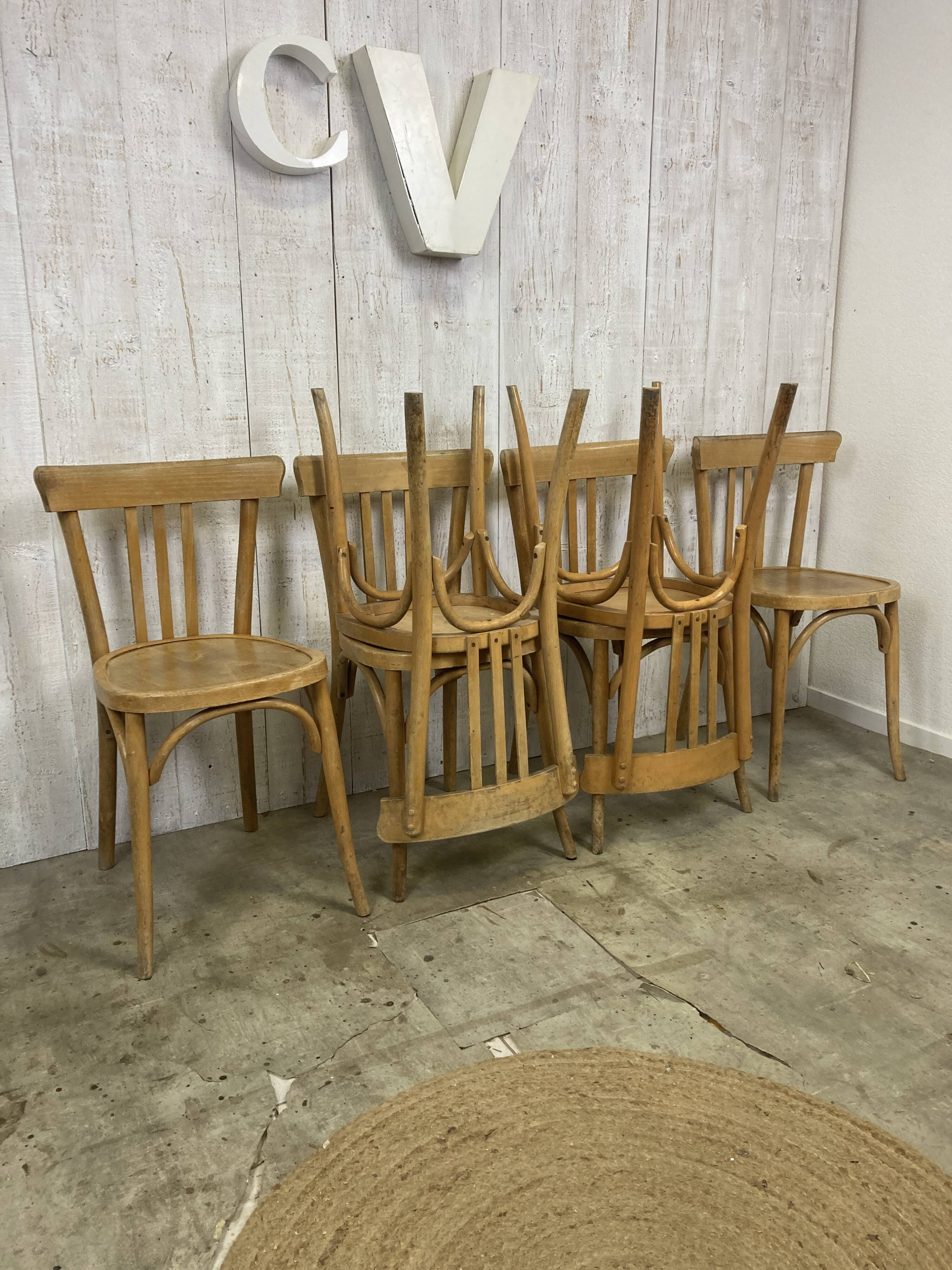 Série de 6 chaises bistrot en bois courbé