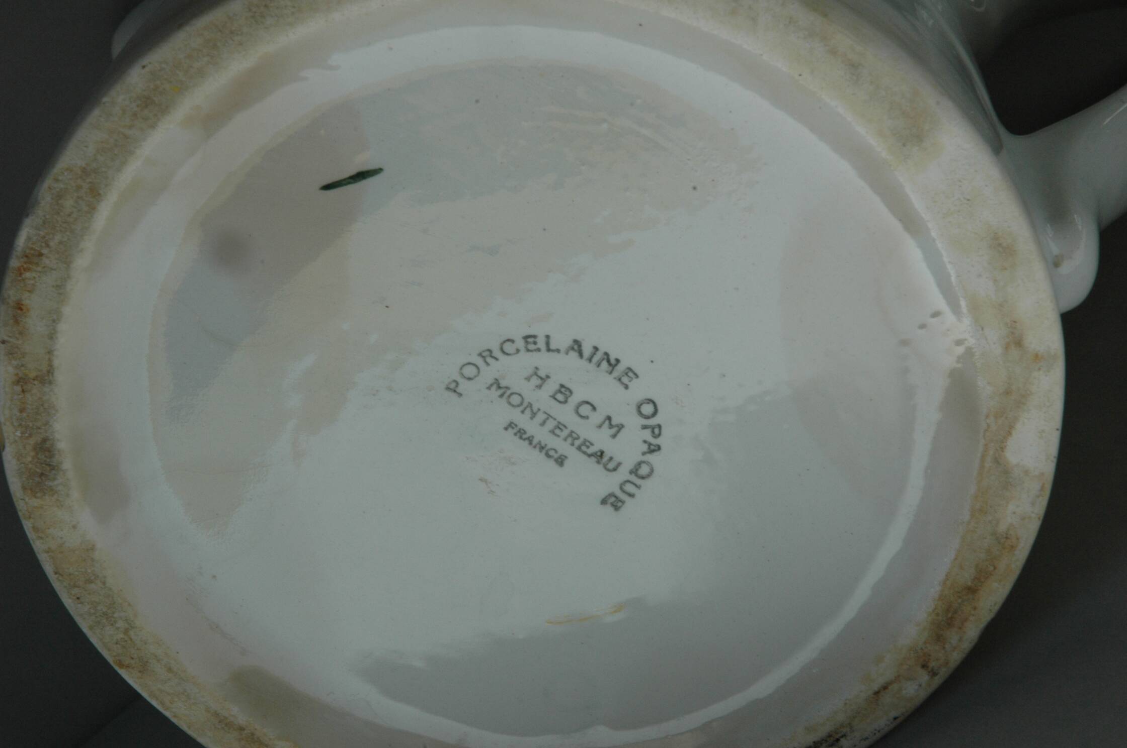 Large Jug 2 Litres Opaque Porcelain