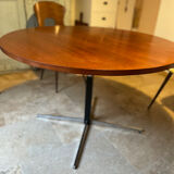 1 low and high table by the manufacturer Wilhelm Renz from the years.