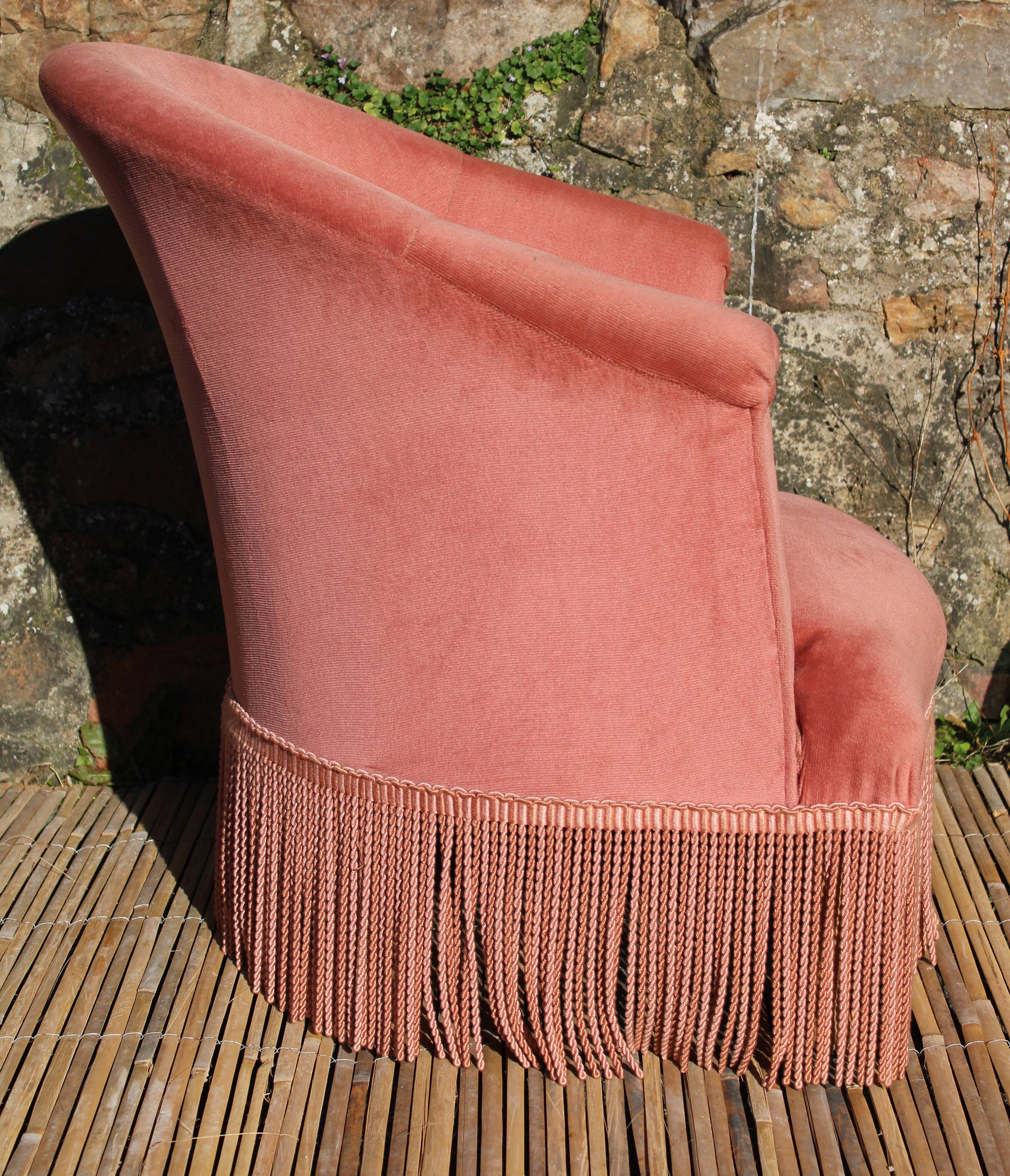 Pink toad chair