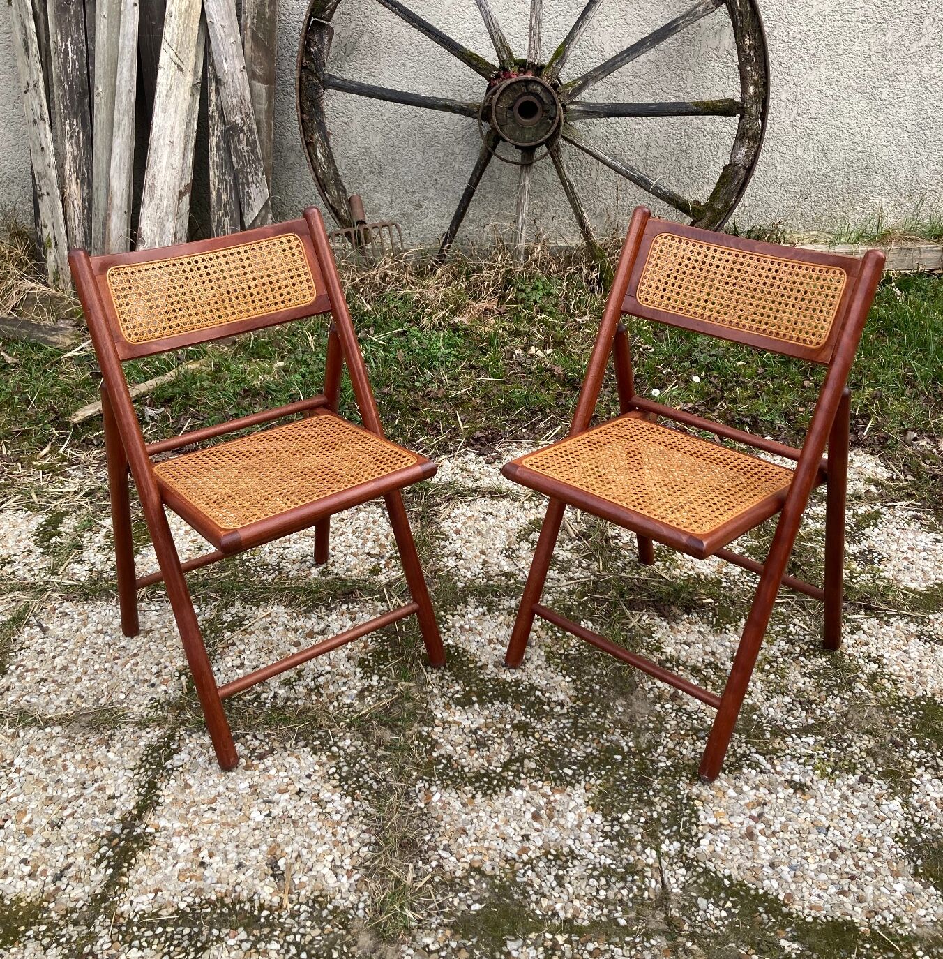 Pair of Italian folding chairs in vintage canning