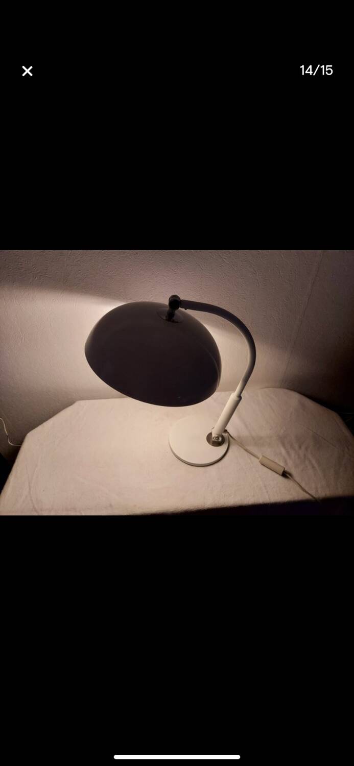 Hala desk lamp by Herman Busquet