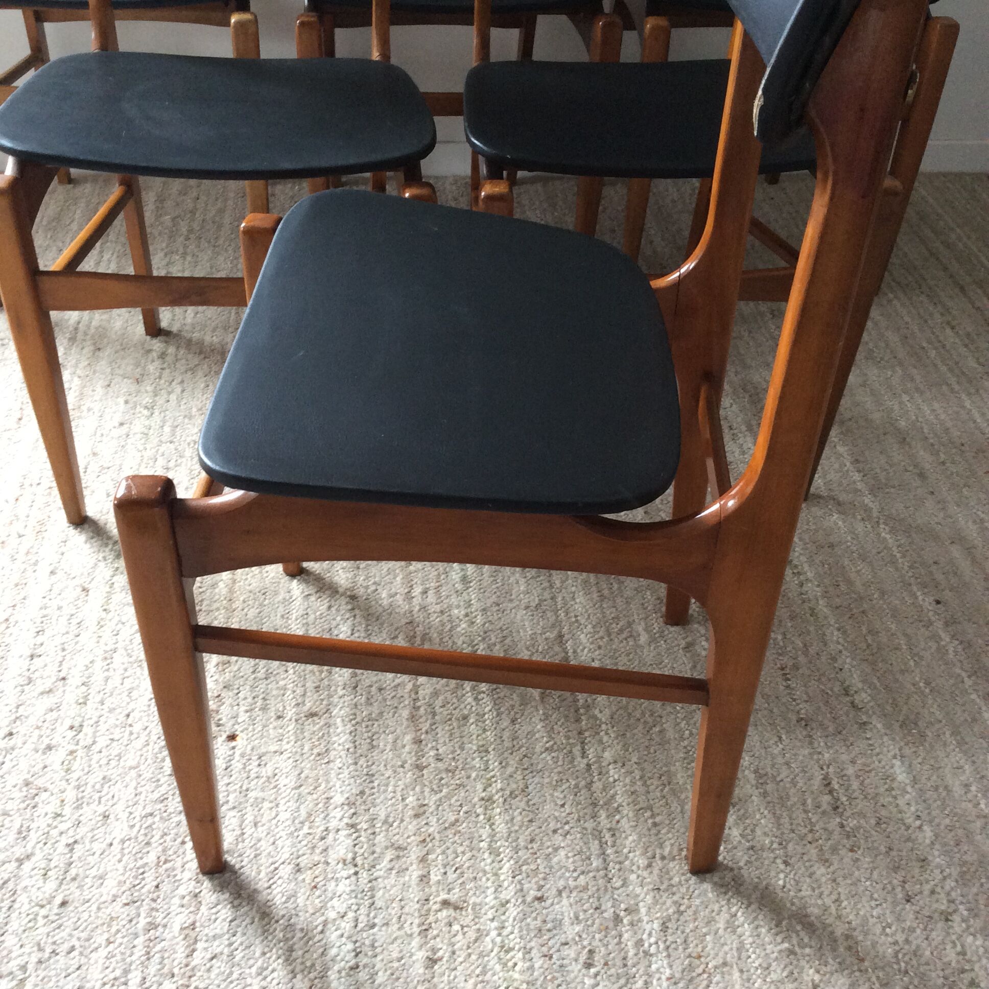 Series of 6 Scandinavian chairs from the 50/60