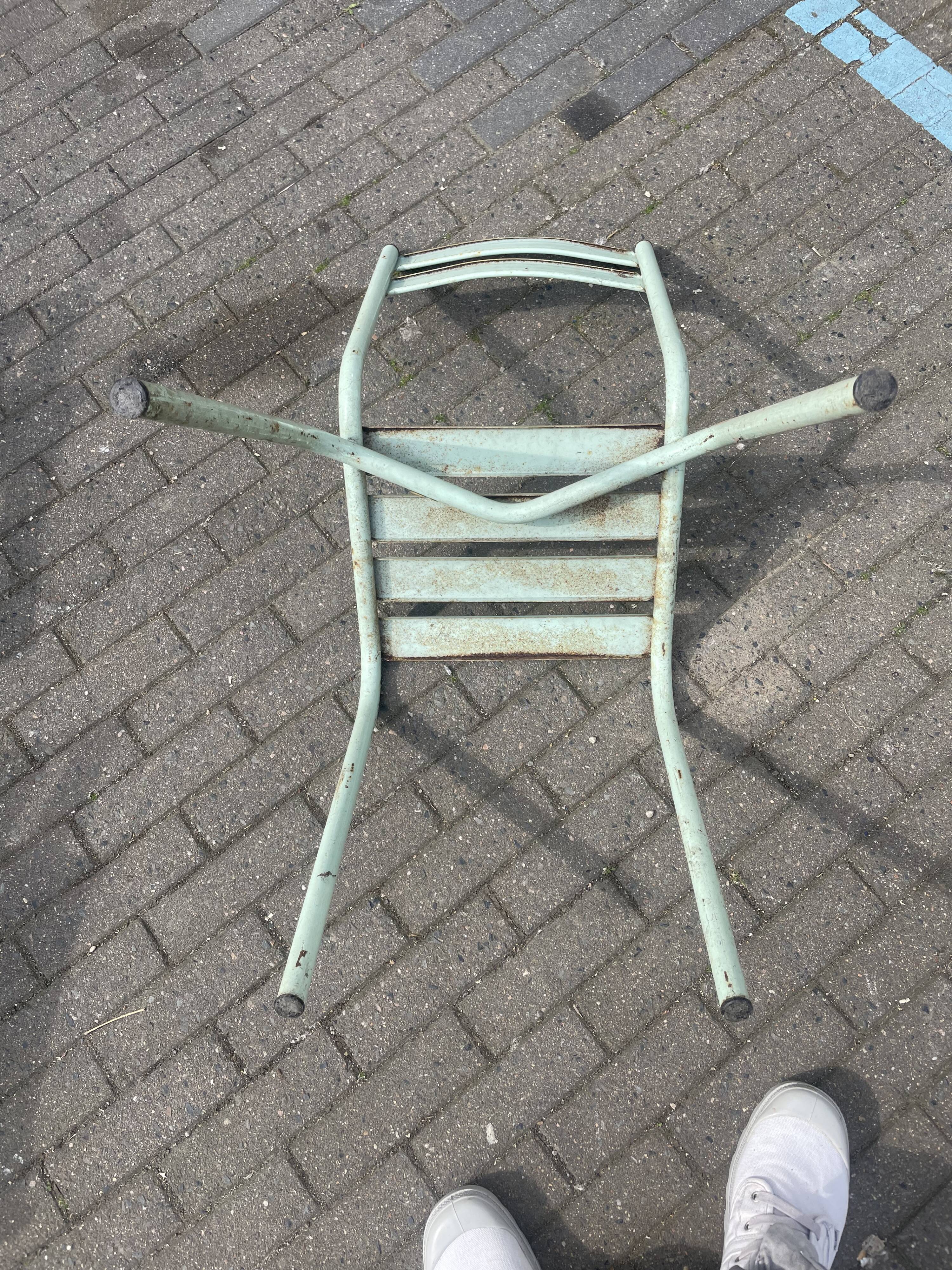 30 vintage art-prod metal terrace chairs