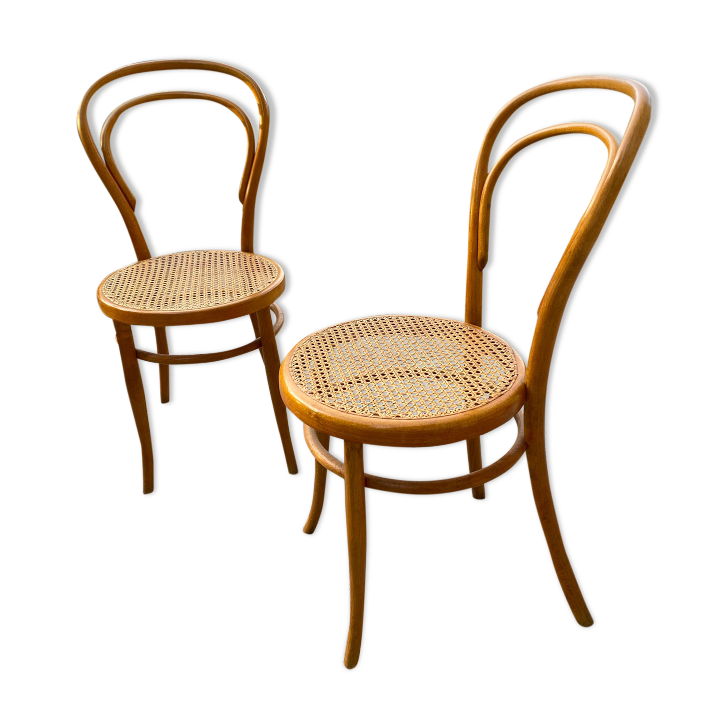 6 curved wooden chairs Thonet