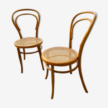 6 curved wooden chairs Thonet
