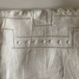 Linen cloth embroidered days and peas shuttle without monogram 1960