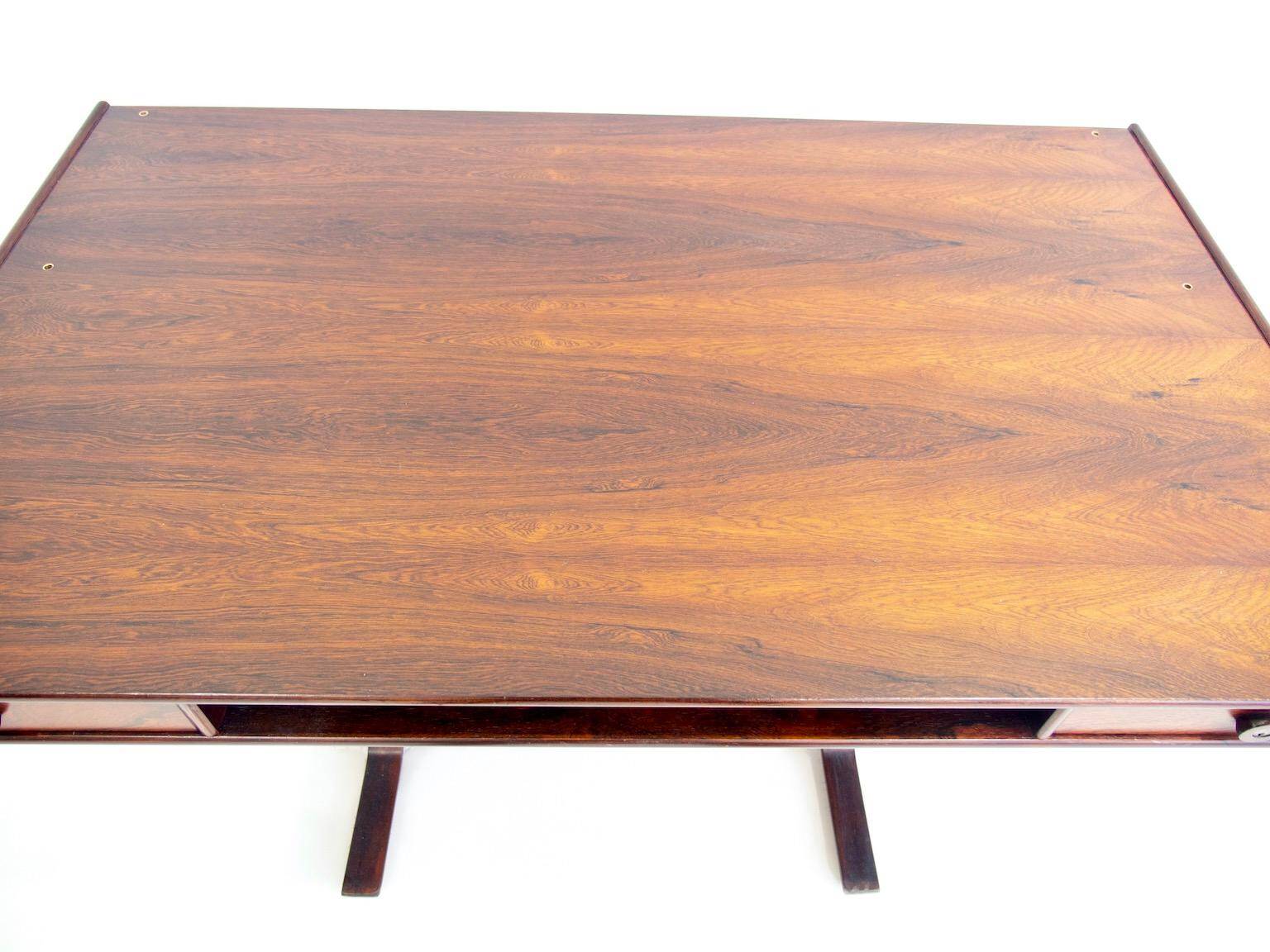 Modern mid-century wooden desk by Gianfranco Frattini for Bernini