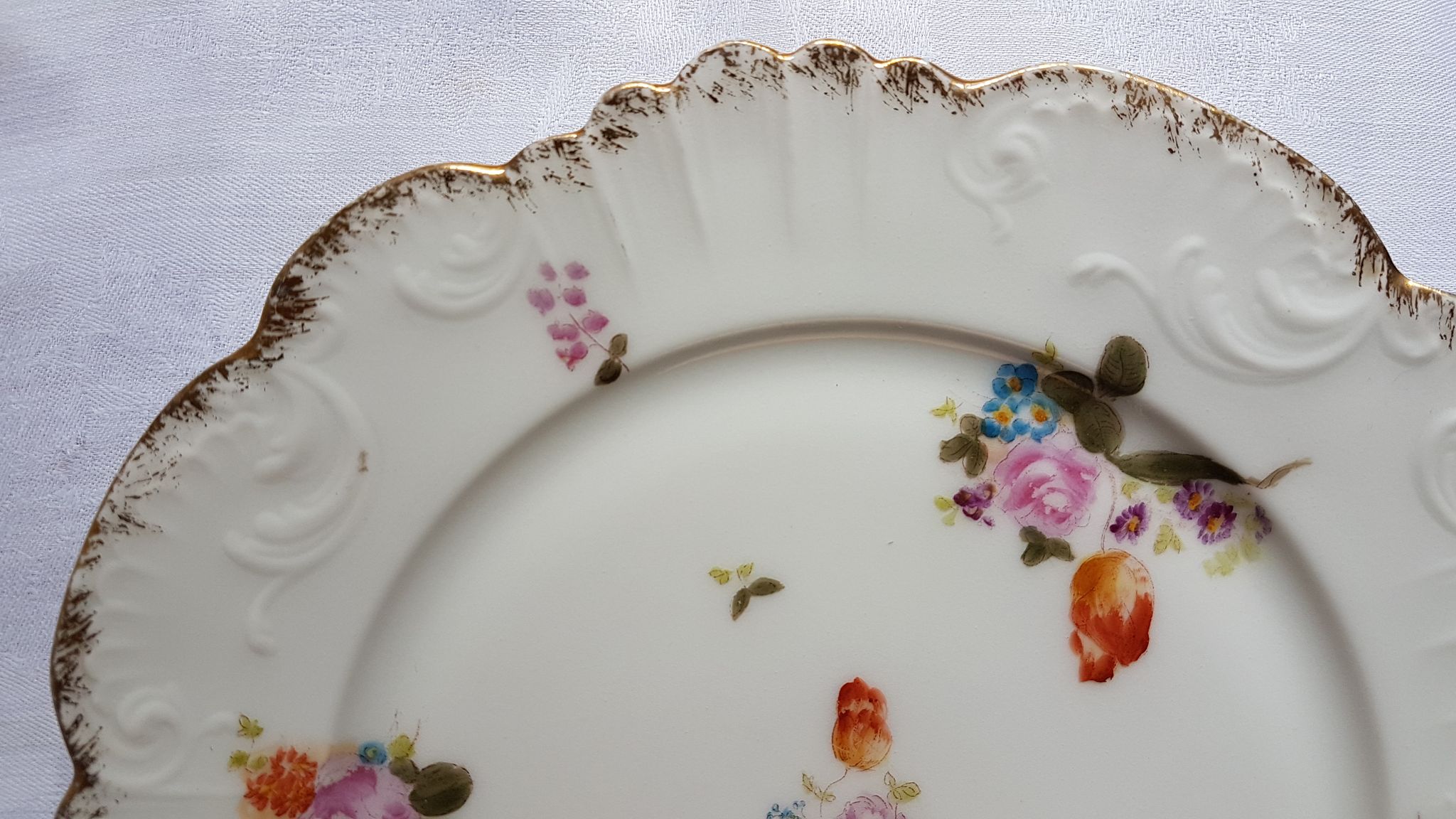 Old table service of 18 pieces in porcelain of limoge
