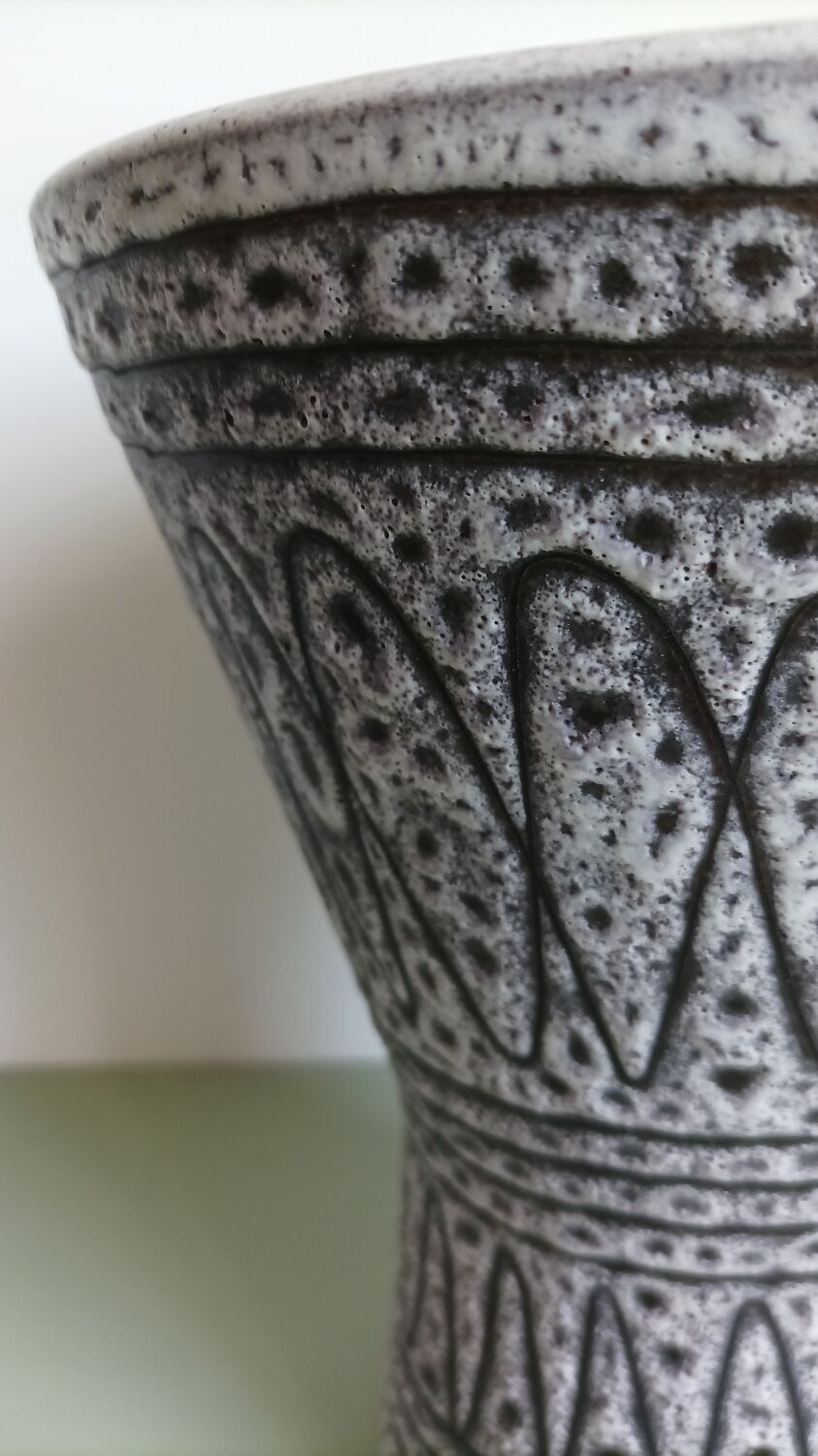 Ceramic vase