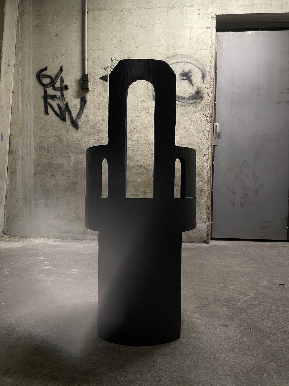 Room Studio Primitive and Modern Oak Sculptural Chair