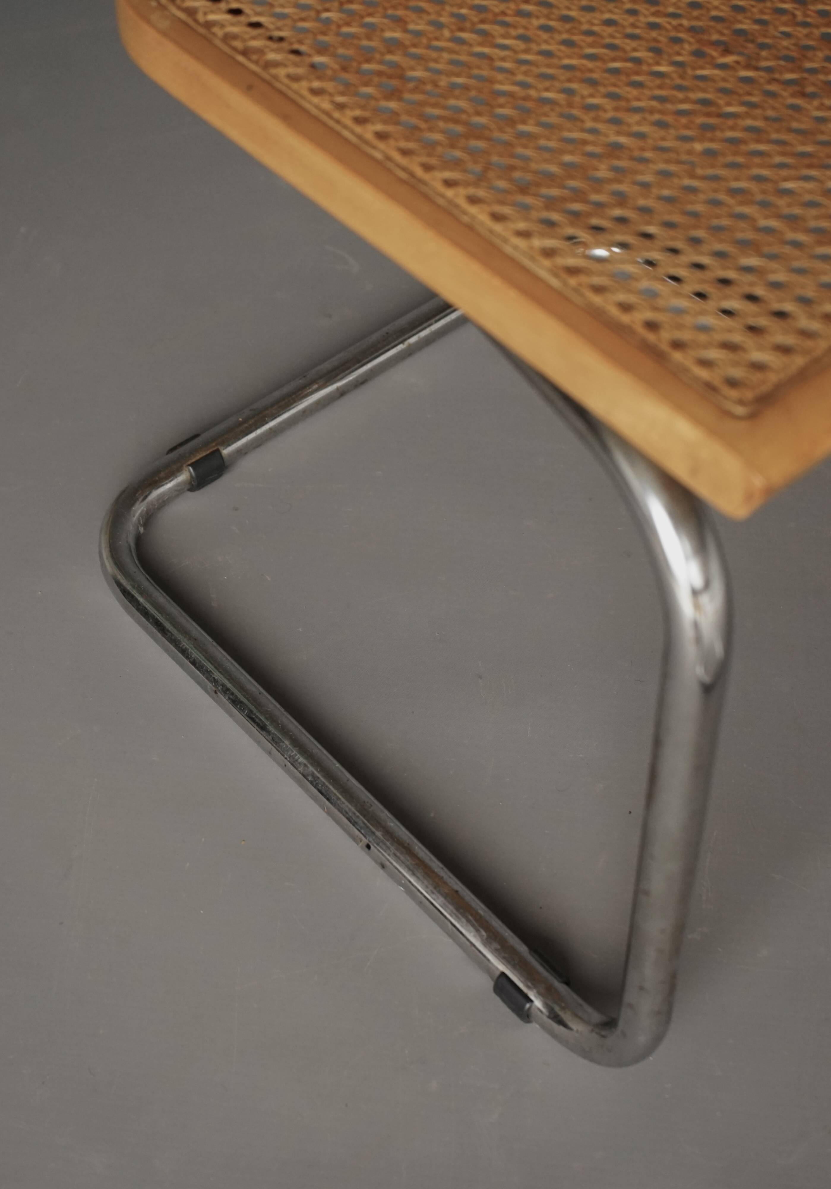 Fauteuils Cesca de Marcel Breuer. Italie, années 1960. Lot de 2