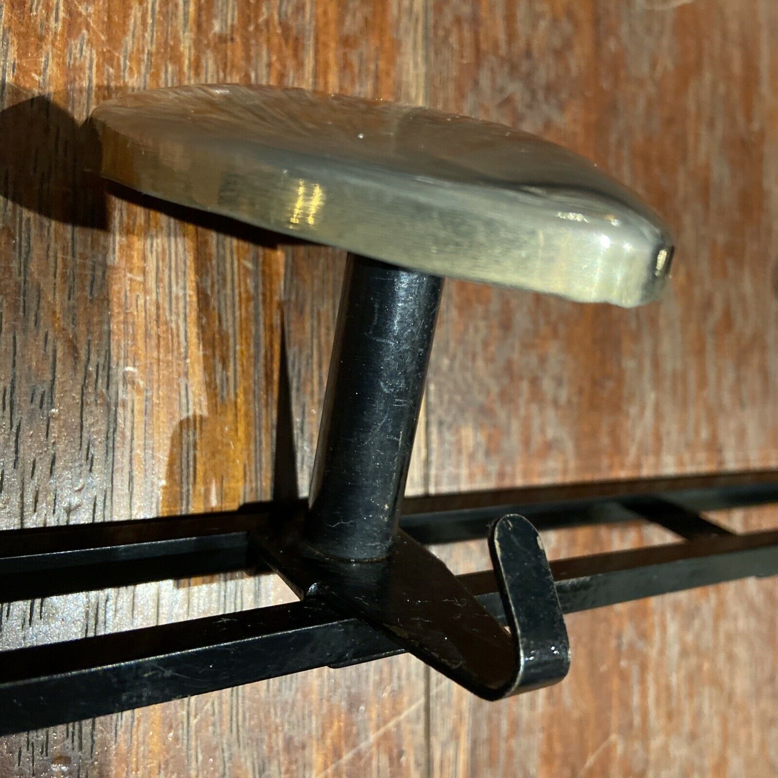 Iron wall coat rack with 4 golden triangle hooks vintage decoration