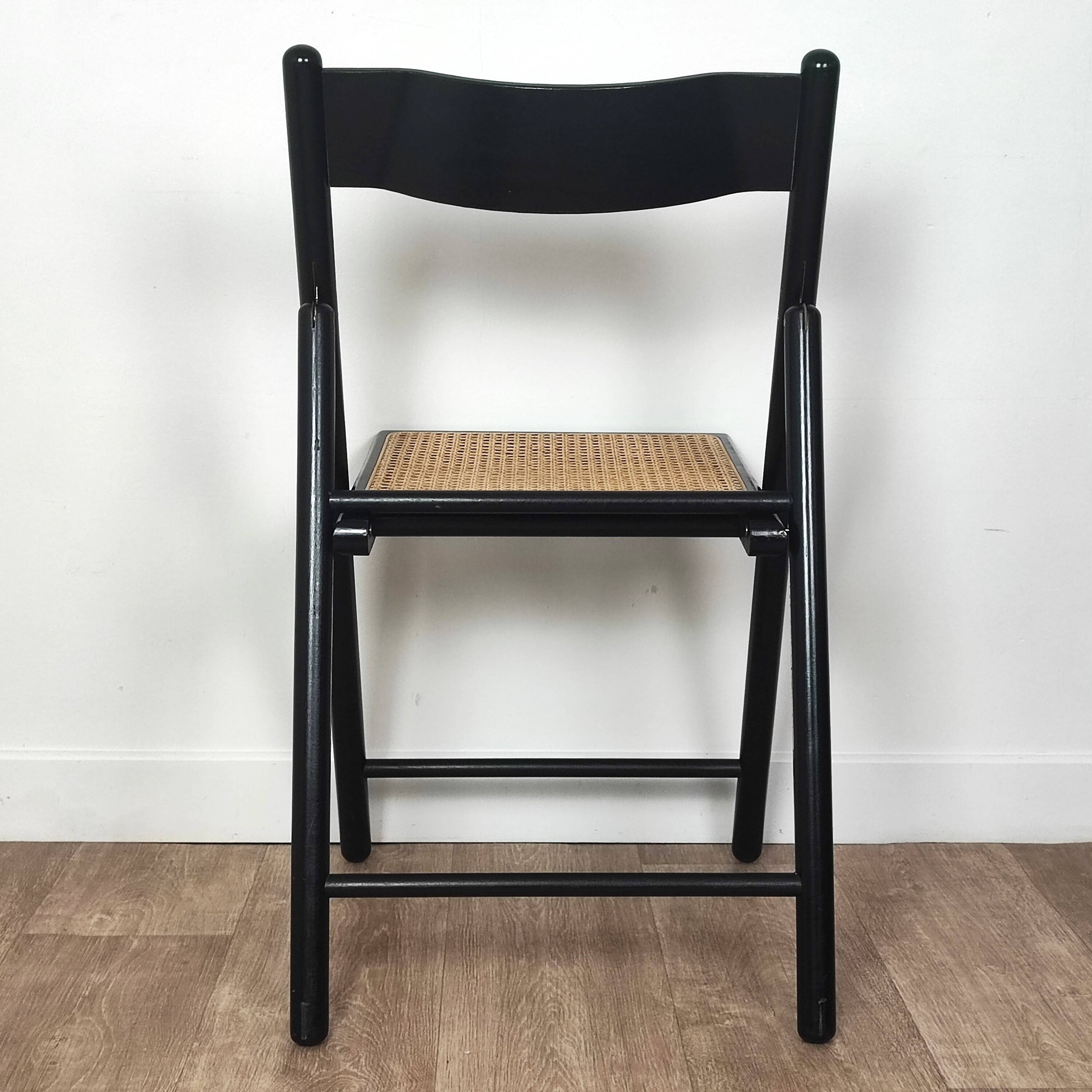 4 chaises pliantes bois et rotin