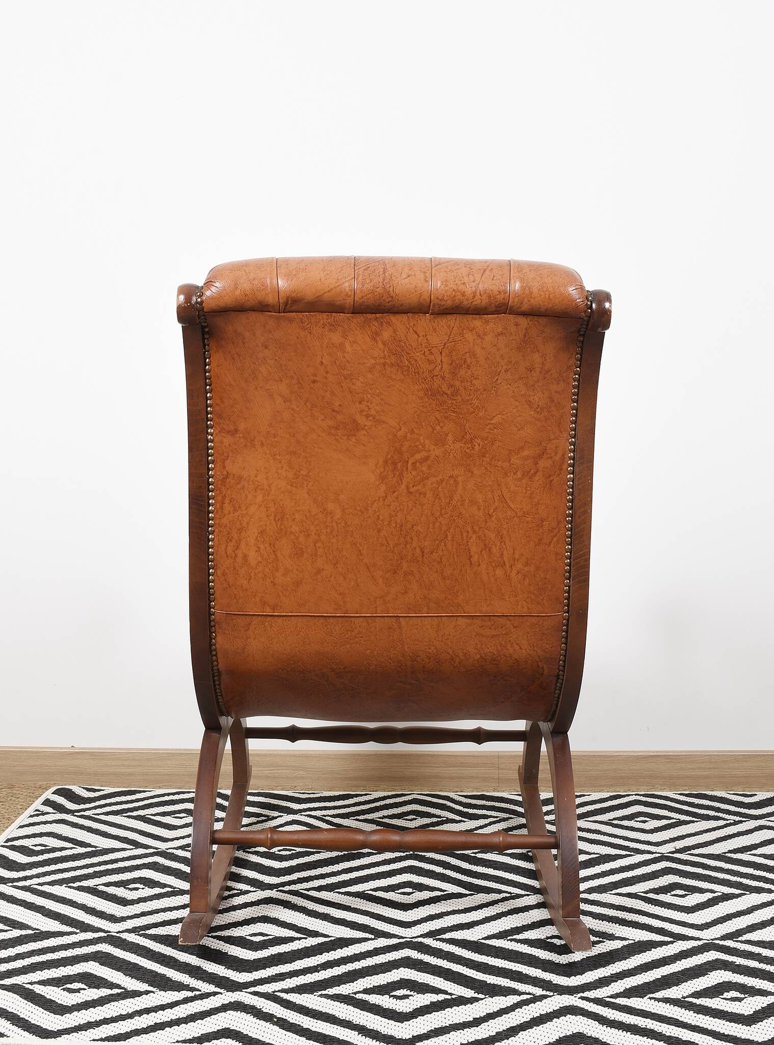 Rocking chair, Chesterfield style
