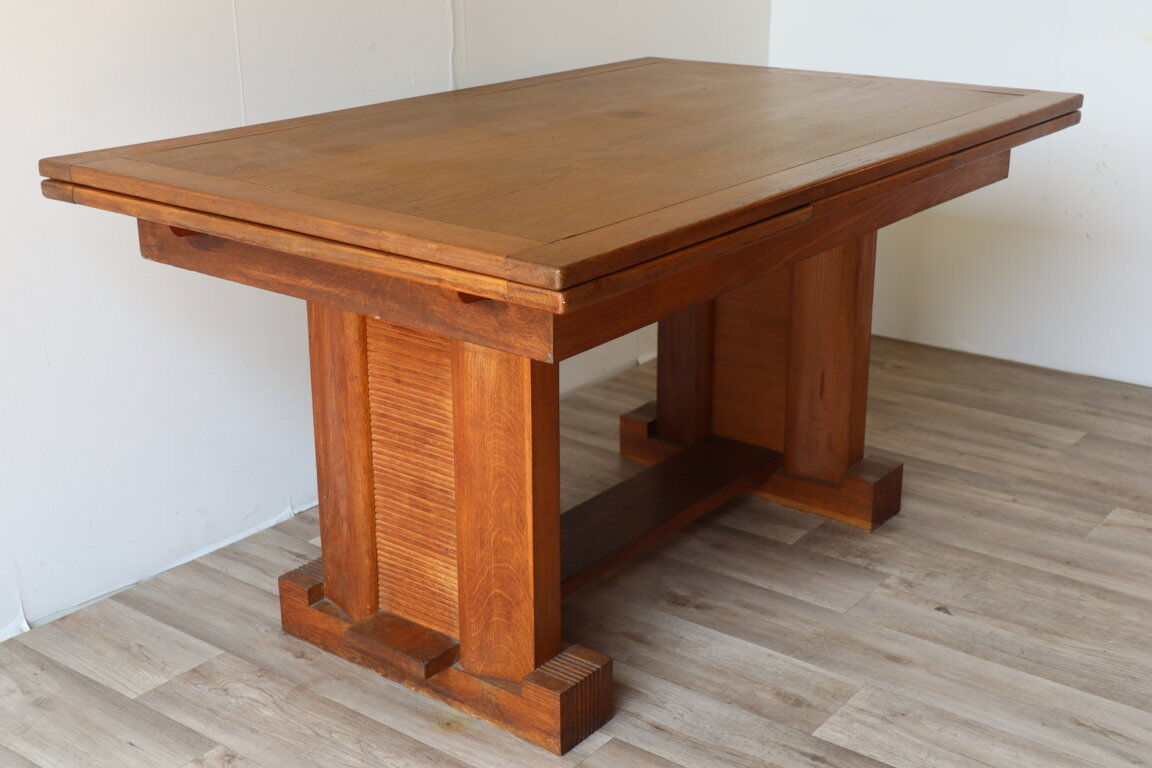 Table de repas moderniste en chêne massif, 1940
