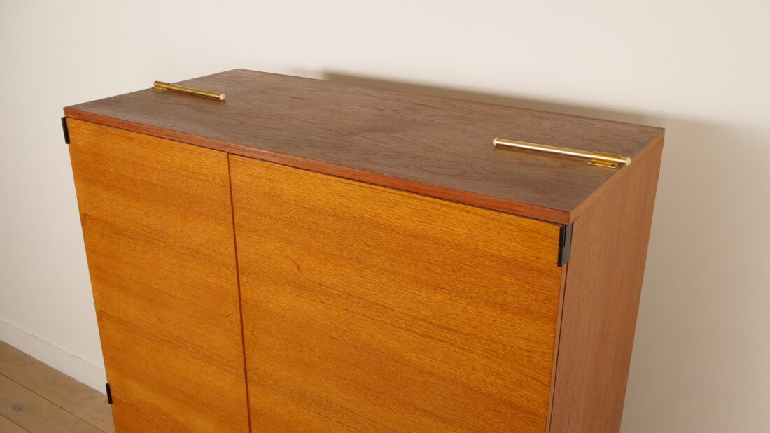 Vintage wardrobe | Teak | Hanging clothes