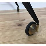 Compass foot service with wheels