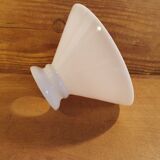 Globe ancien en opaline