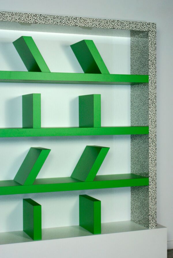 Bibliothèque Suvretta par Ettore Sottsass pour Memphis Milan, 1981