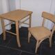 Table et chaise d'enfant