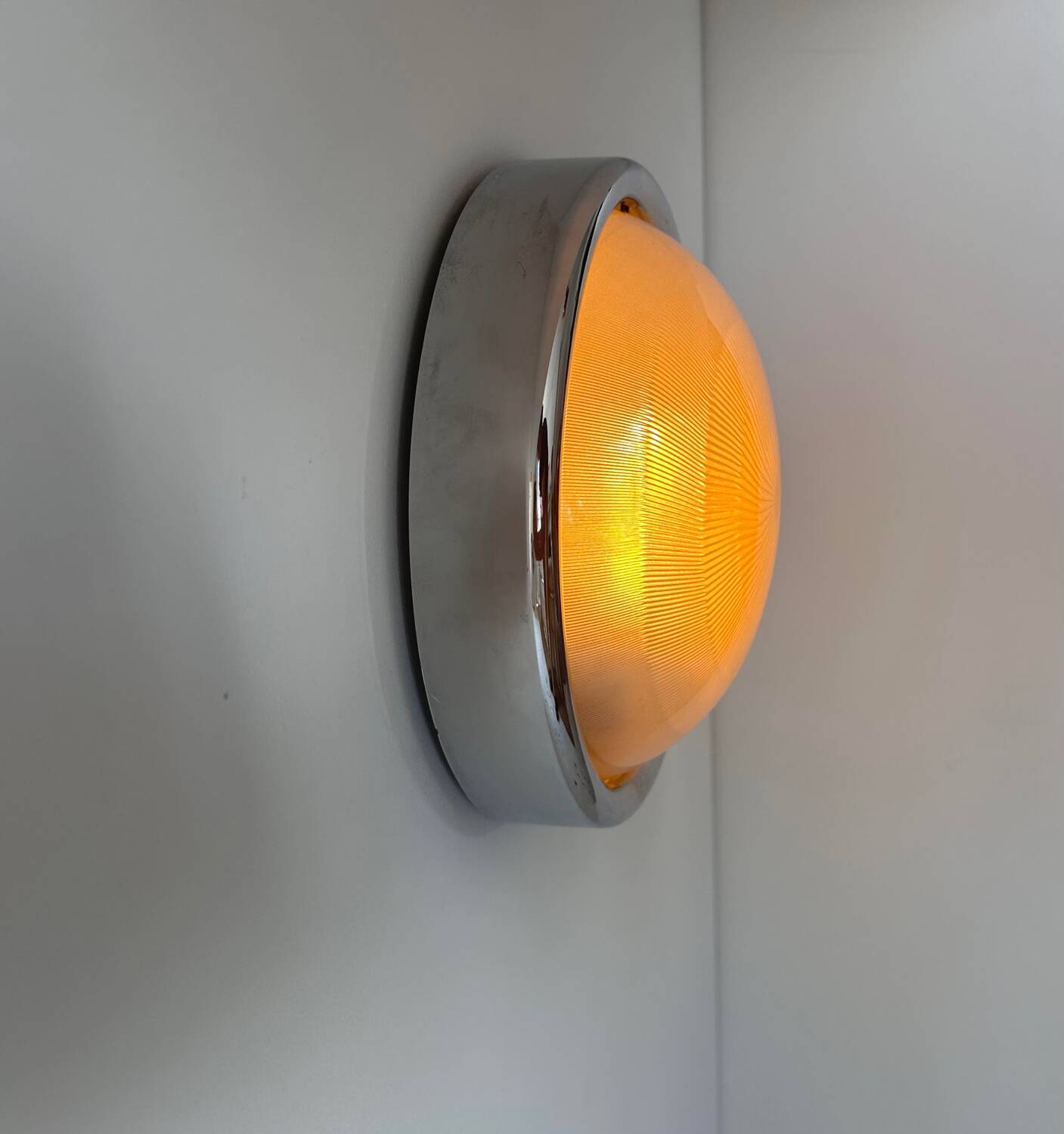 Modernist chrome and ribbed glass wall light, France 1970
