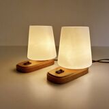 Paire de lampes scandinaves vintage, bois et verre