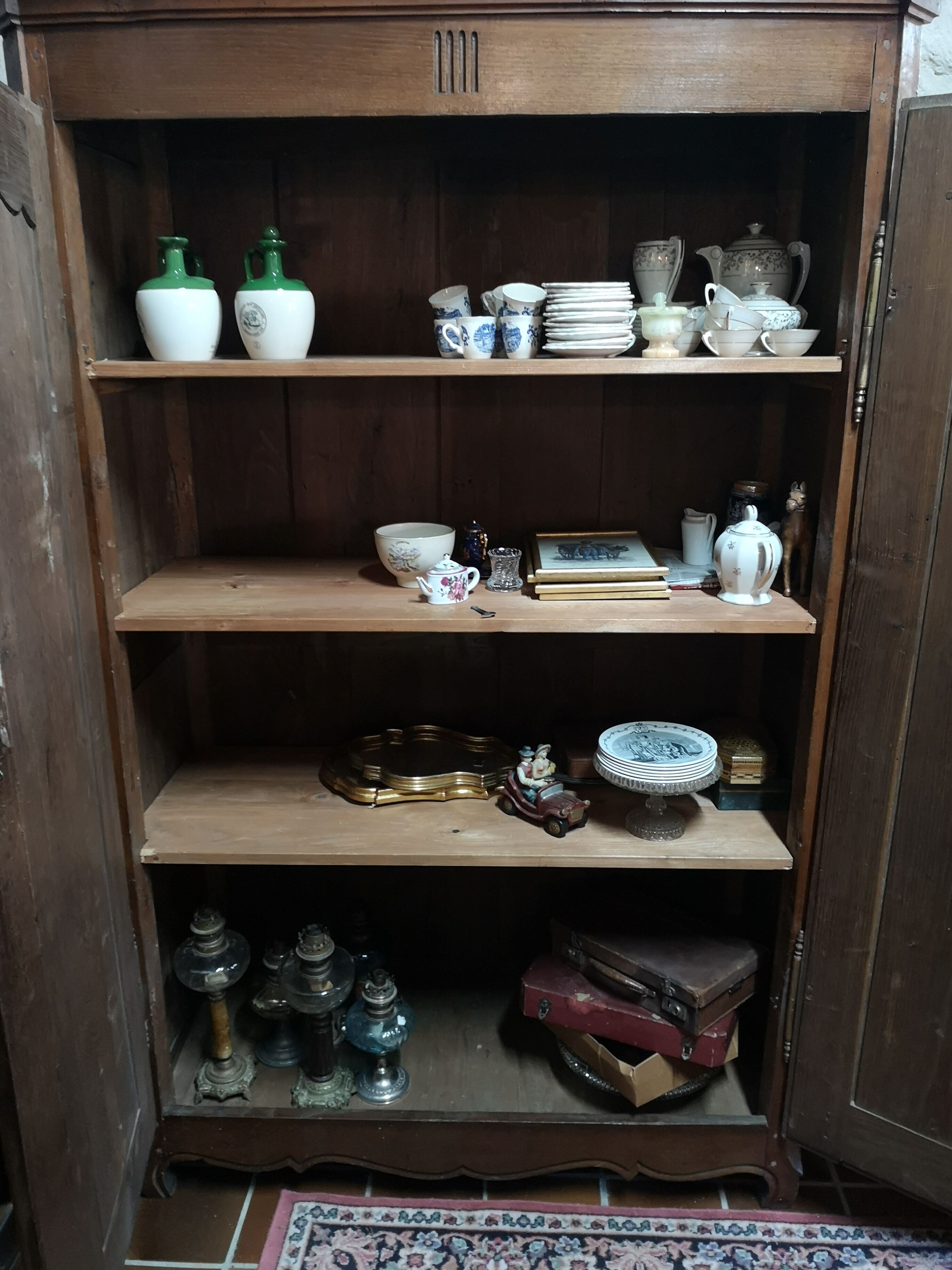 Louis XV style wardrobe