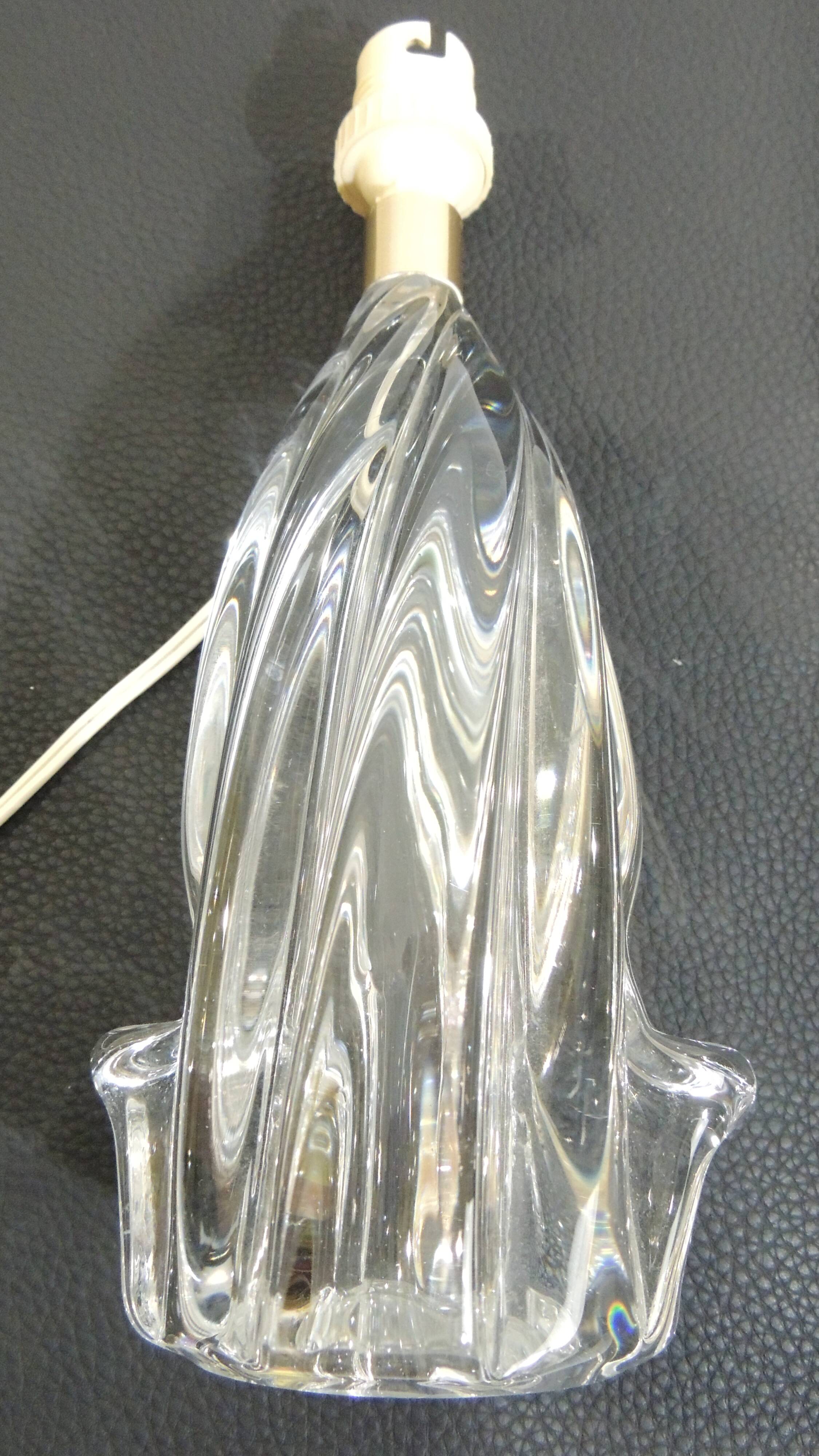 Vintage crystal lamp from the 70s – sculpted base – small table lamp